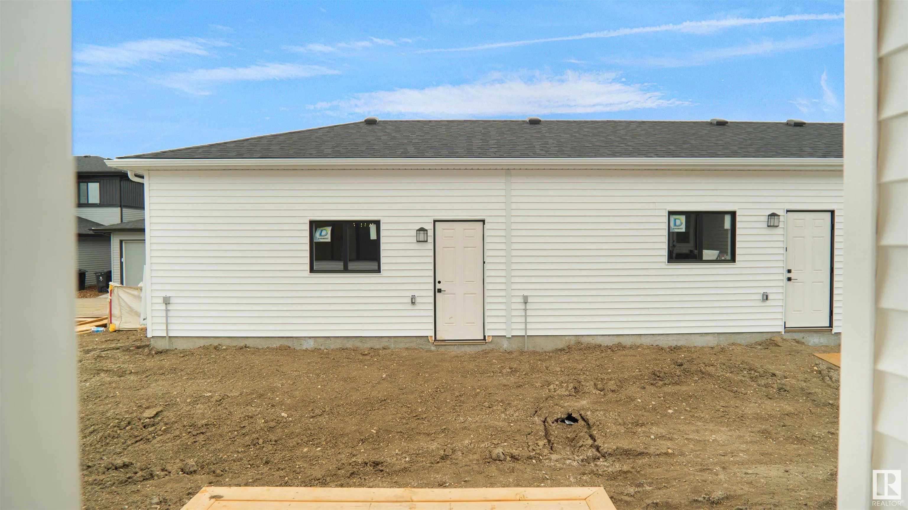 15 DEER MEADOW Crescent