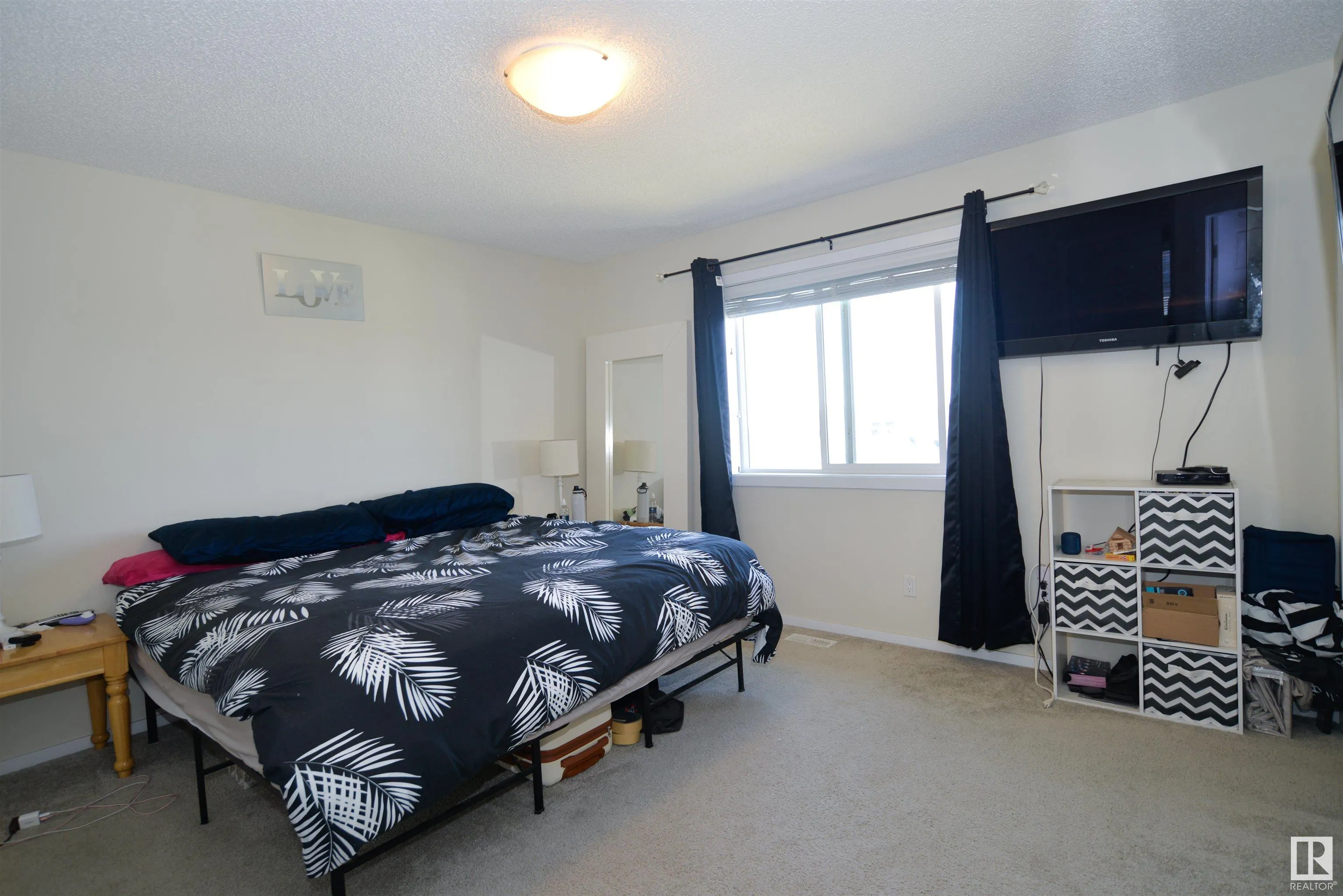 47 AVEBURY Court