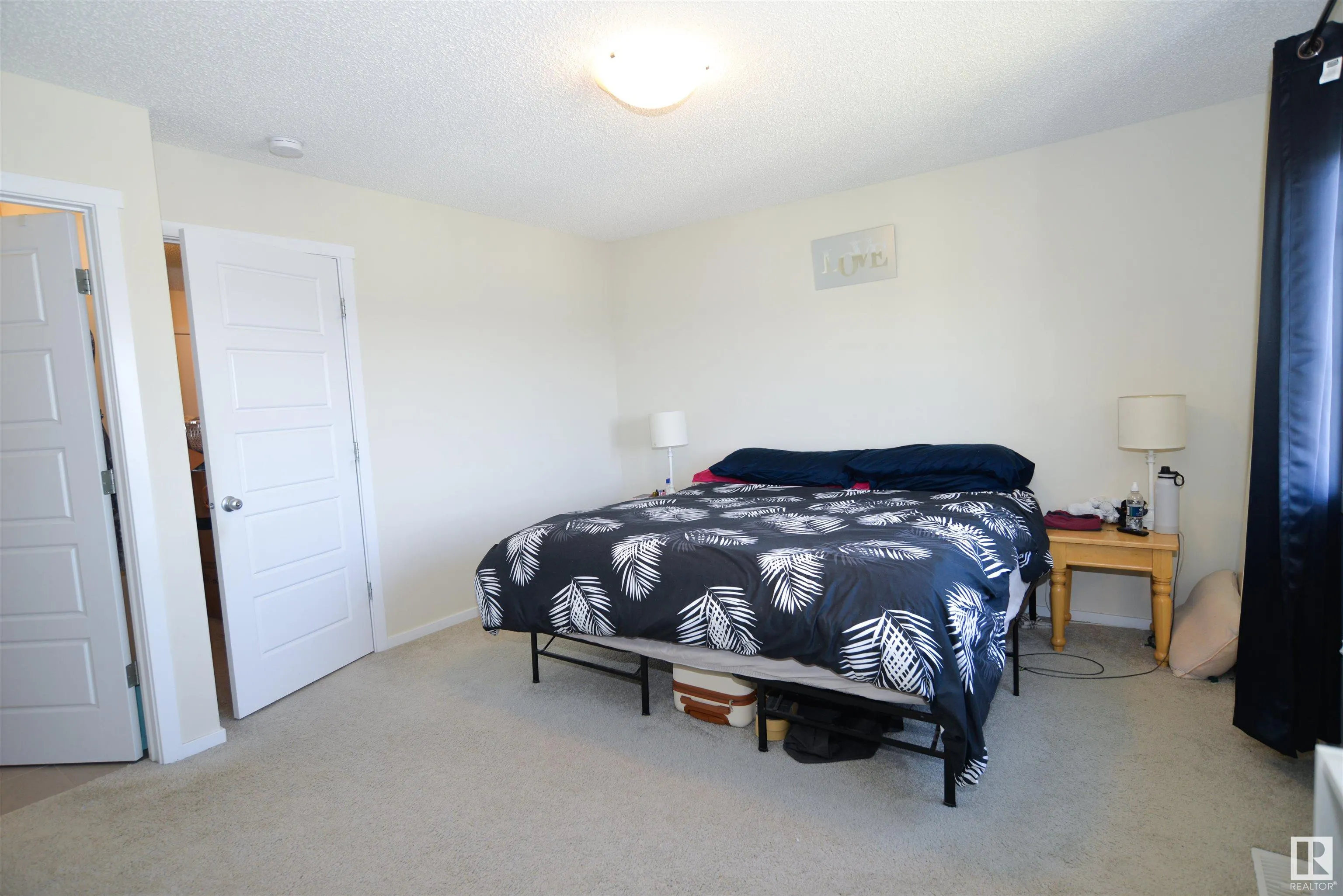 47 AVEBURY Court