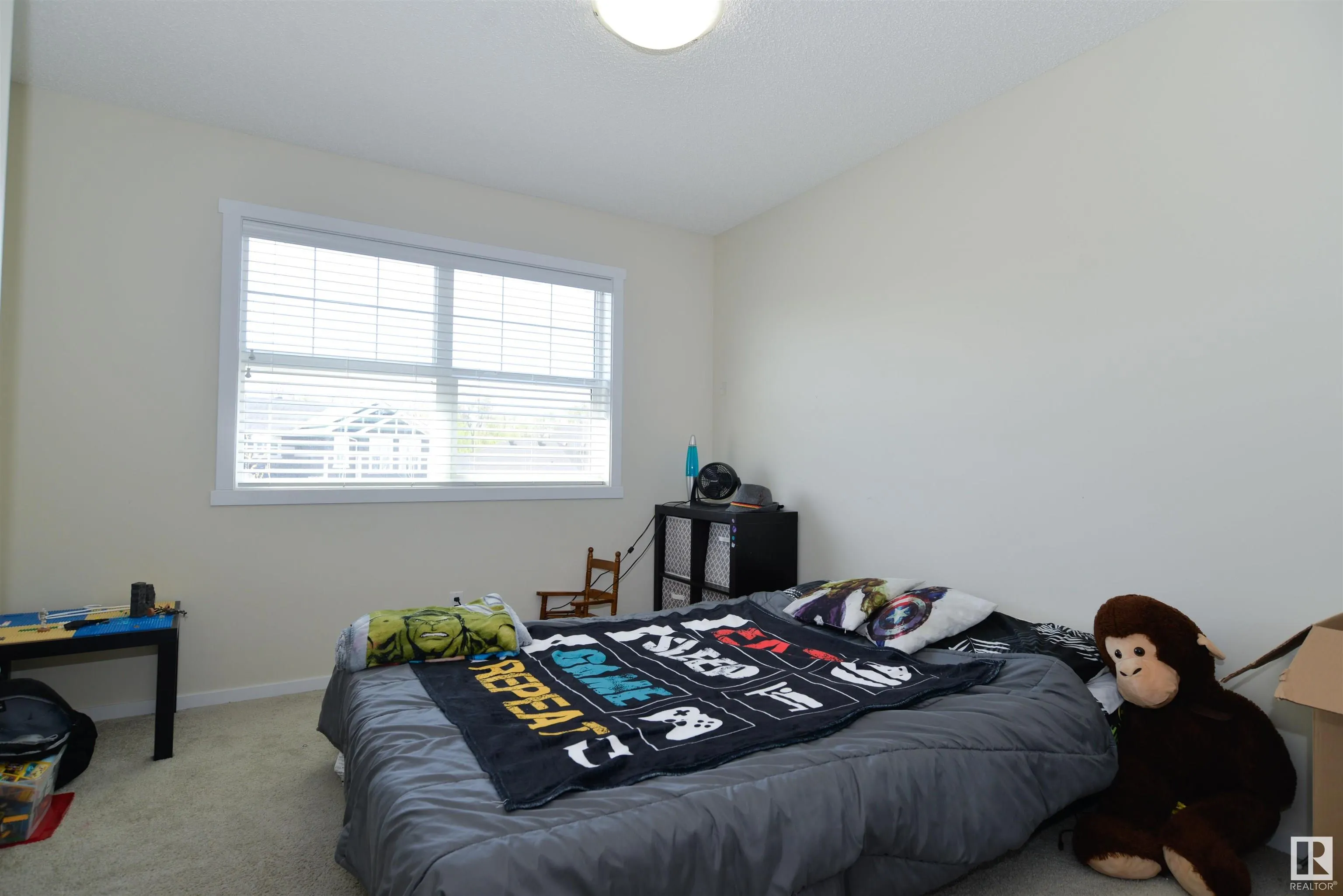 47 AVEBURY Court