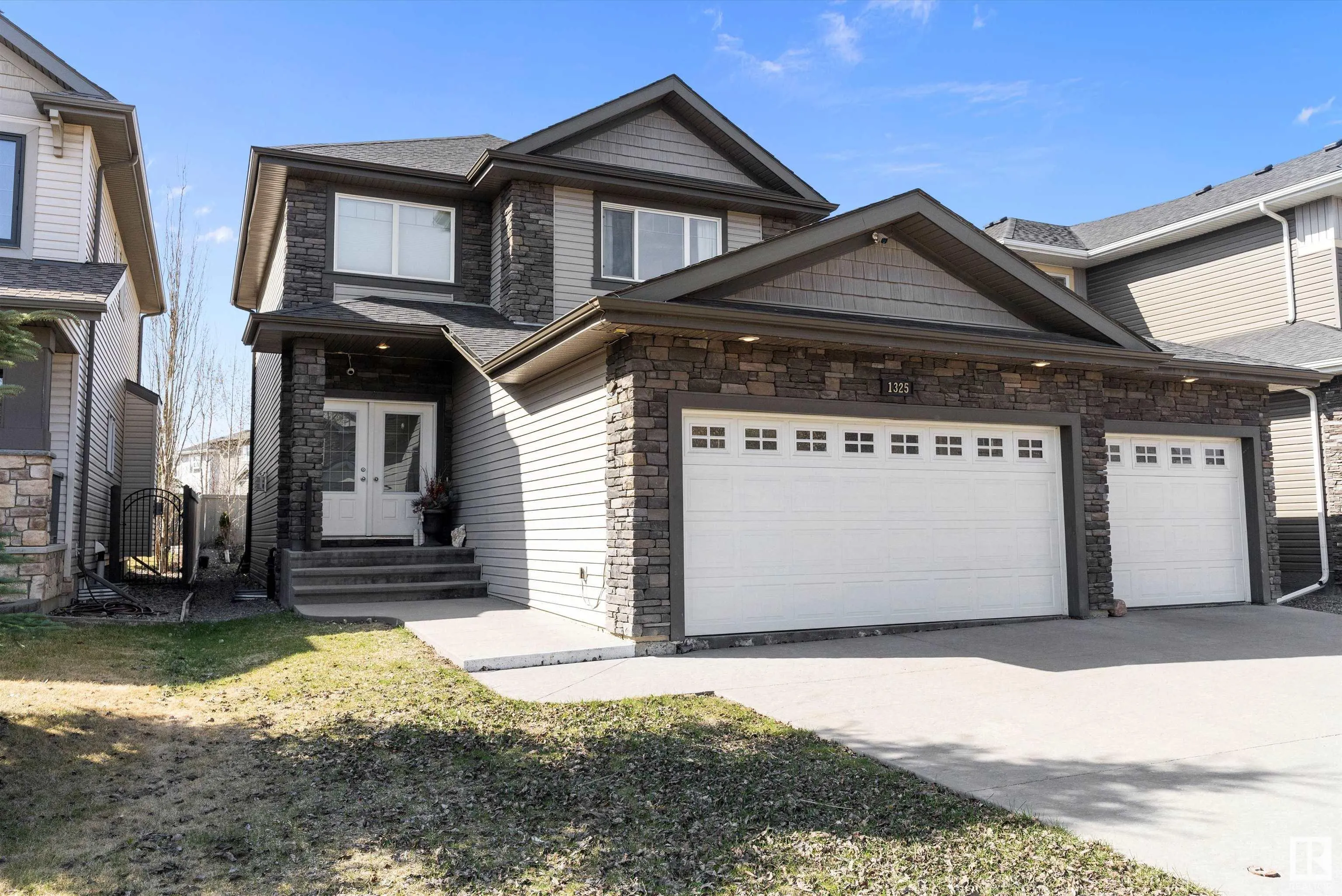 1325 ADAMSON Drive