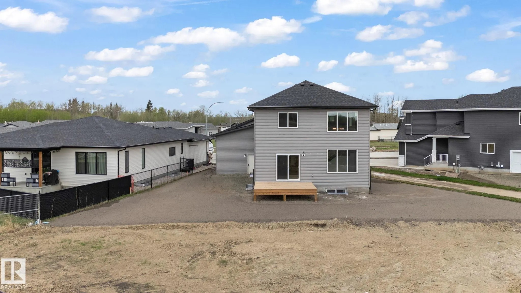 36 SUN MEADOWS Close