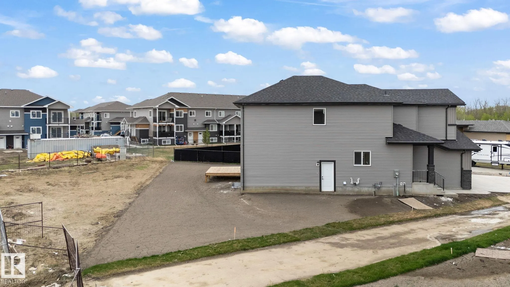 36 SUN MEADOWS Close