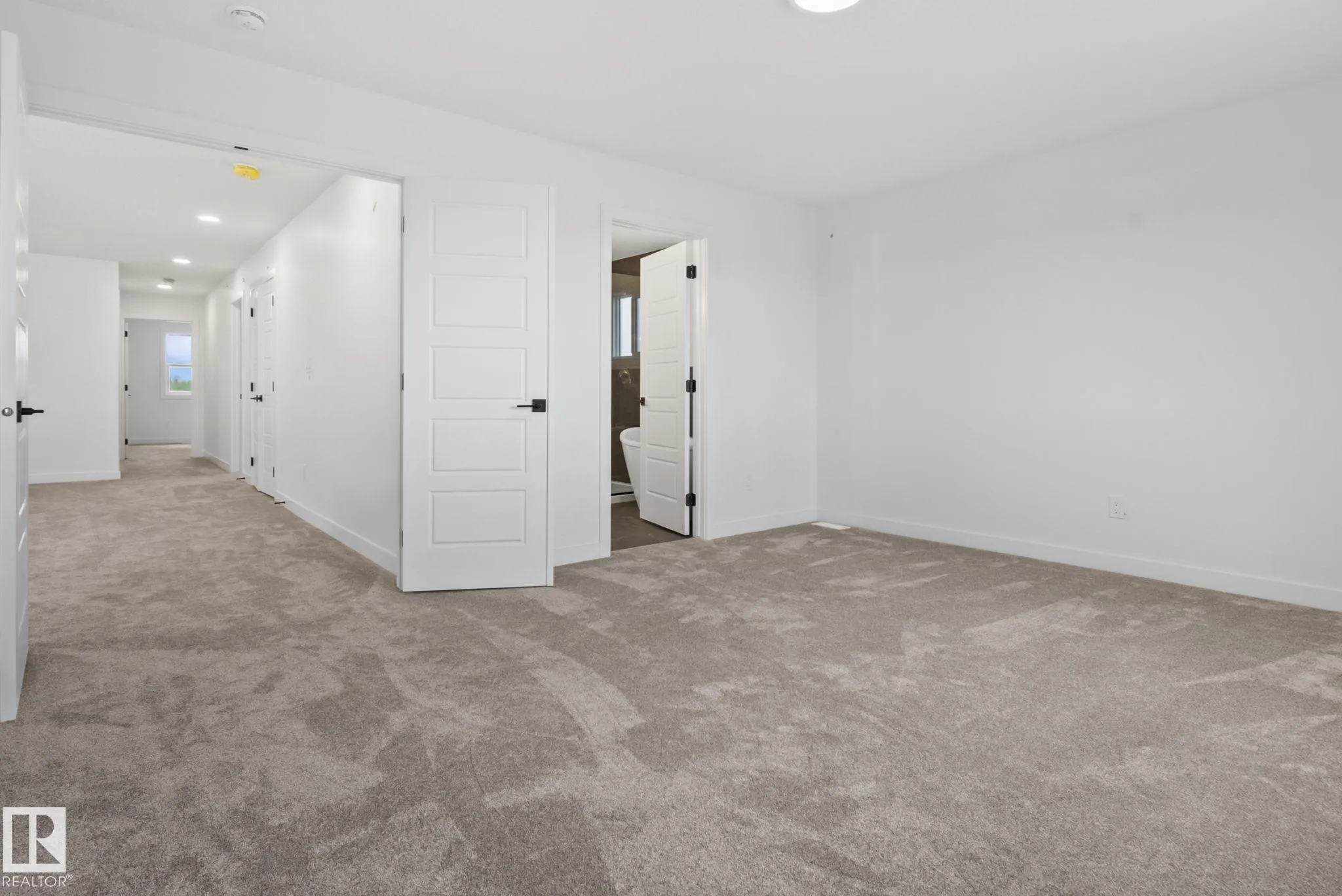36 SUN MEADOWS Close