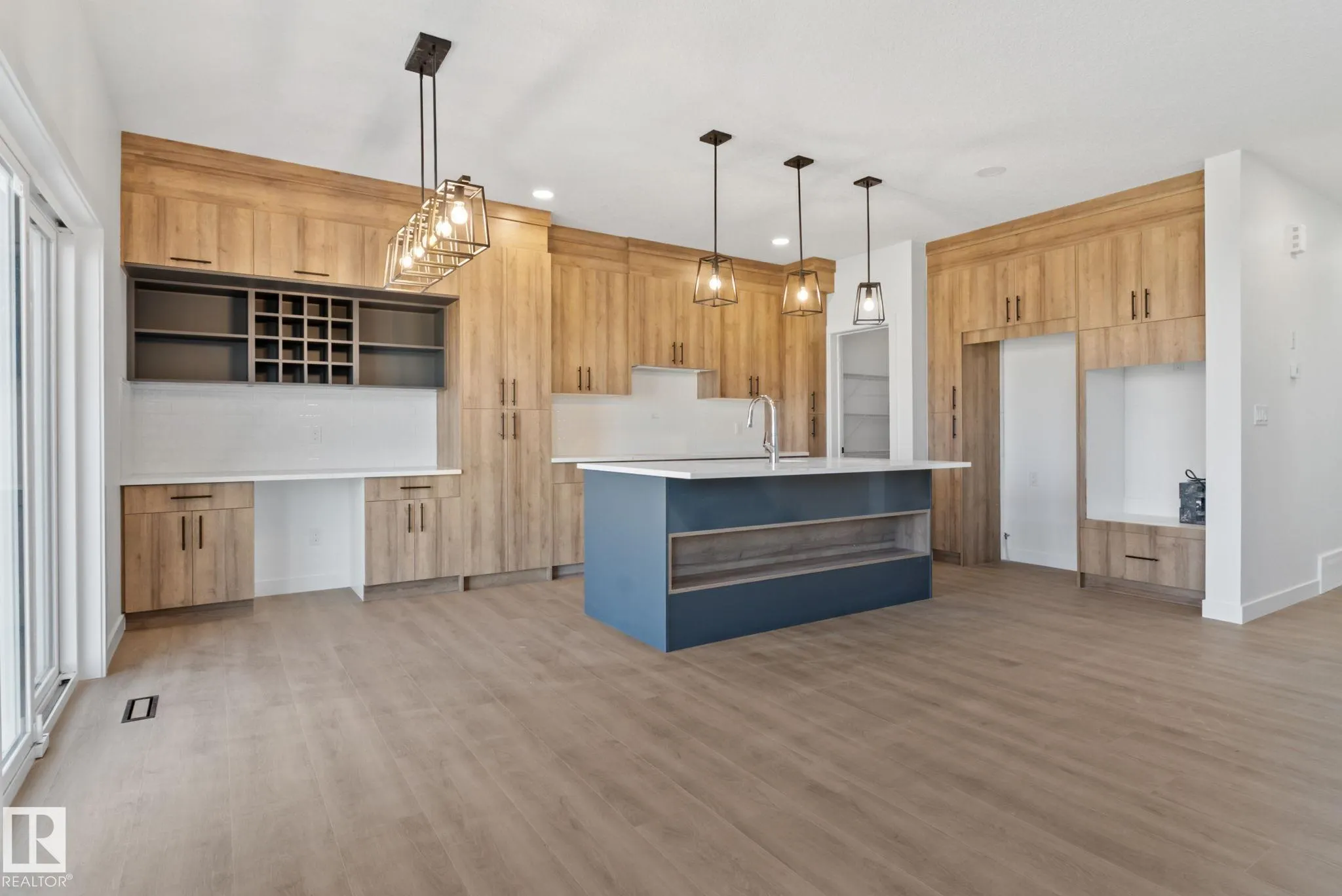 36 SUN MEADOWS Close