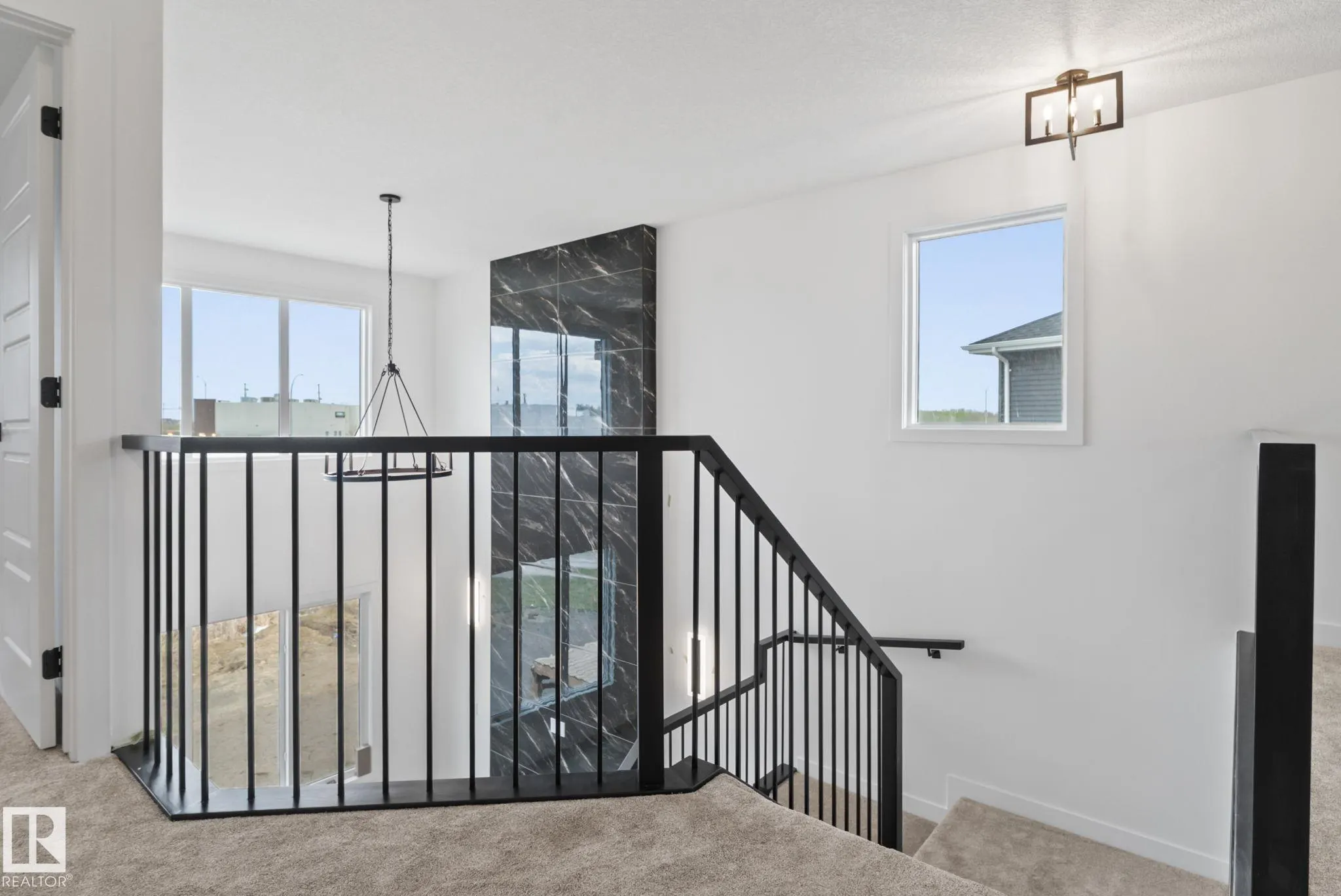 36 SUN MEADOWS Close