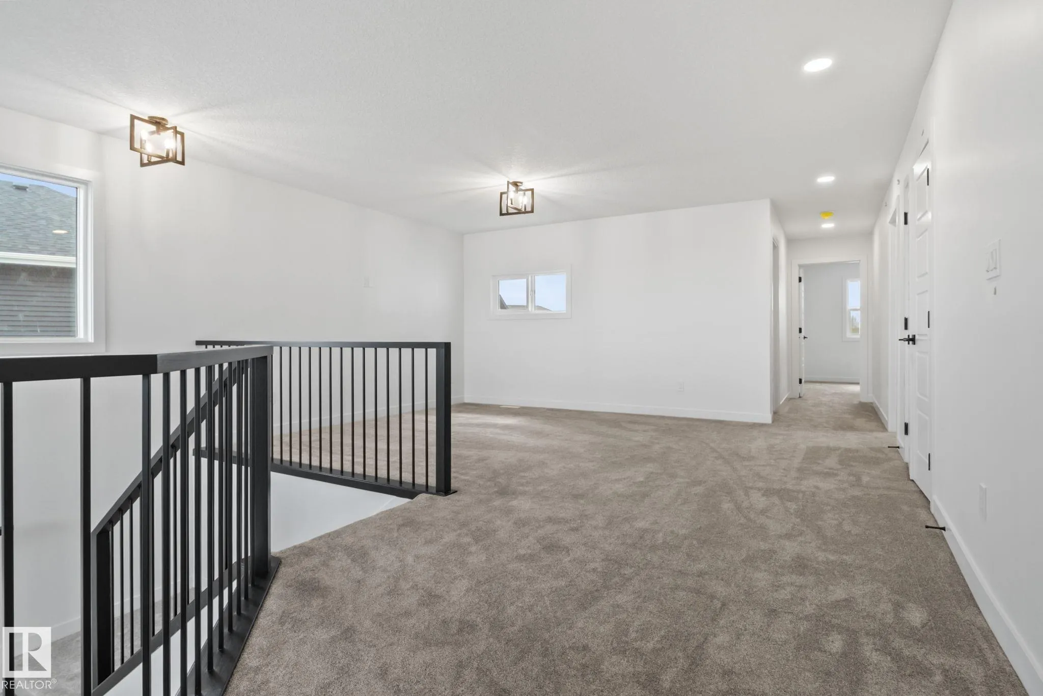 36 SUN MEADOWS Close