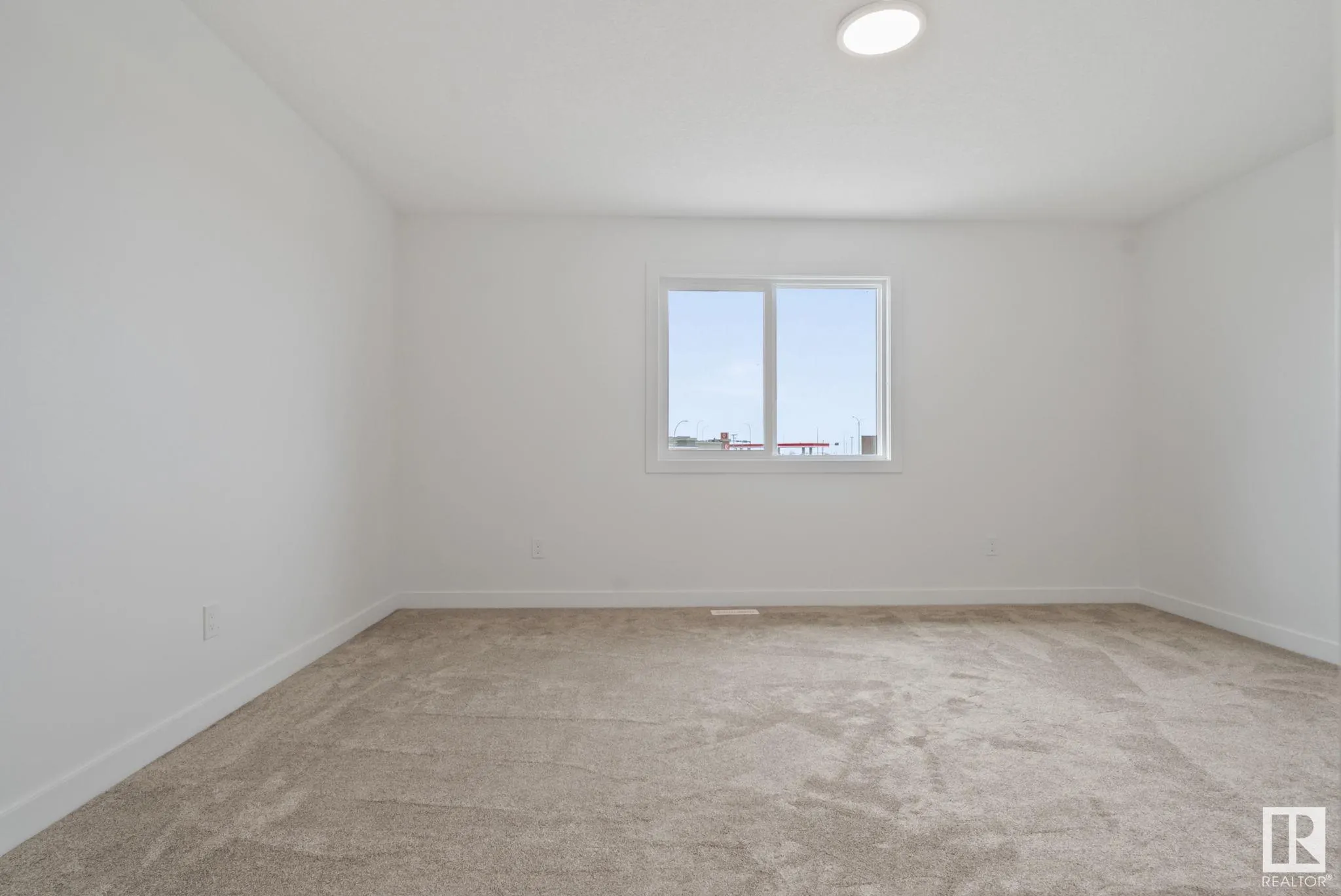 34 SUN MEADOWS Close