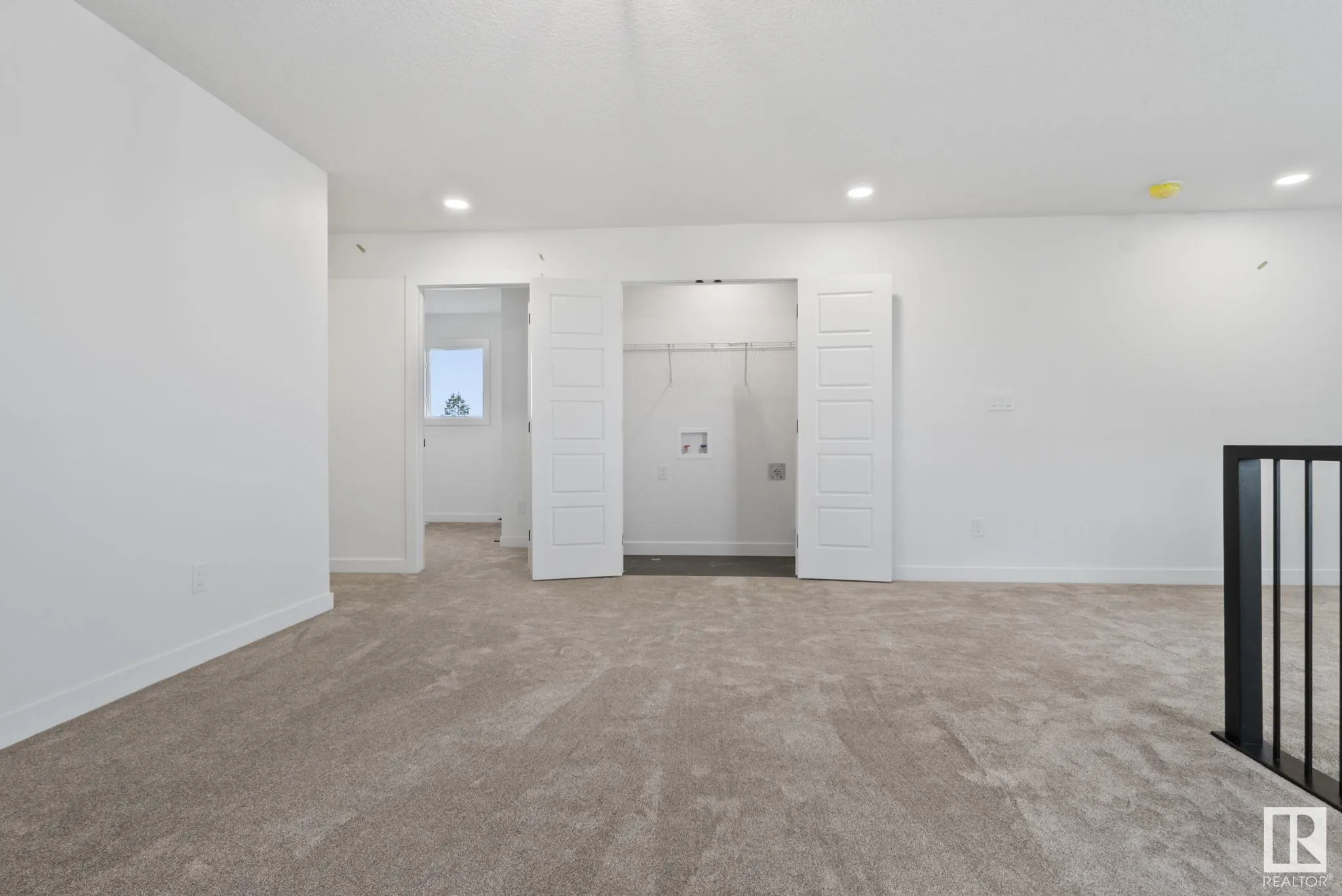 34 SUN MEADOWS Close