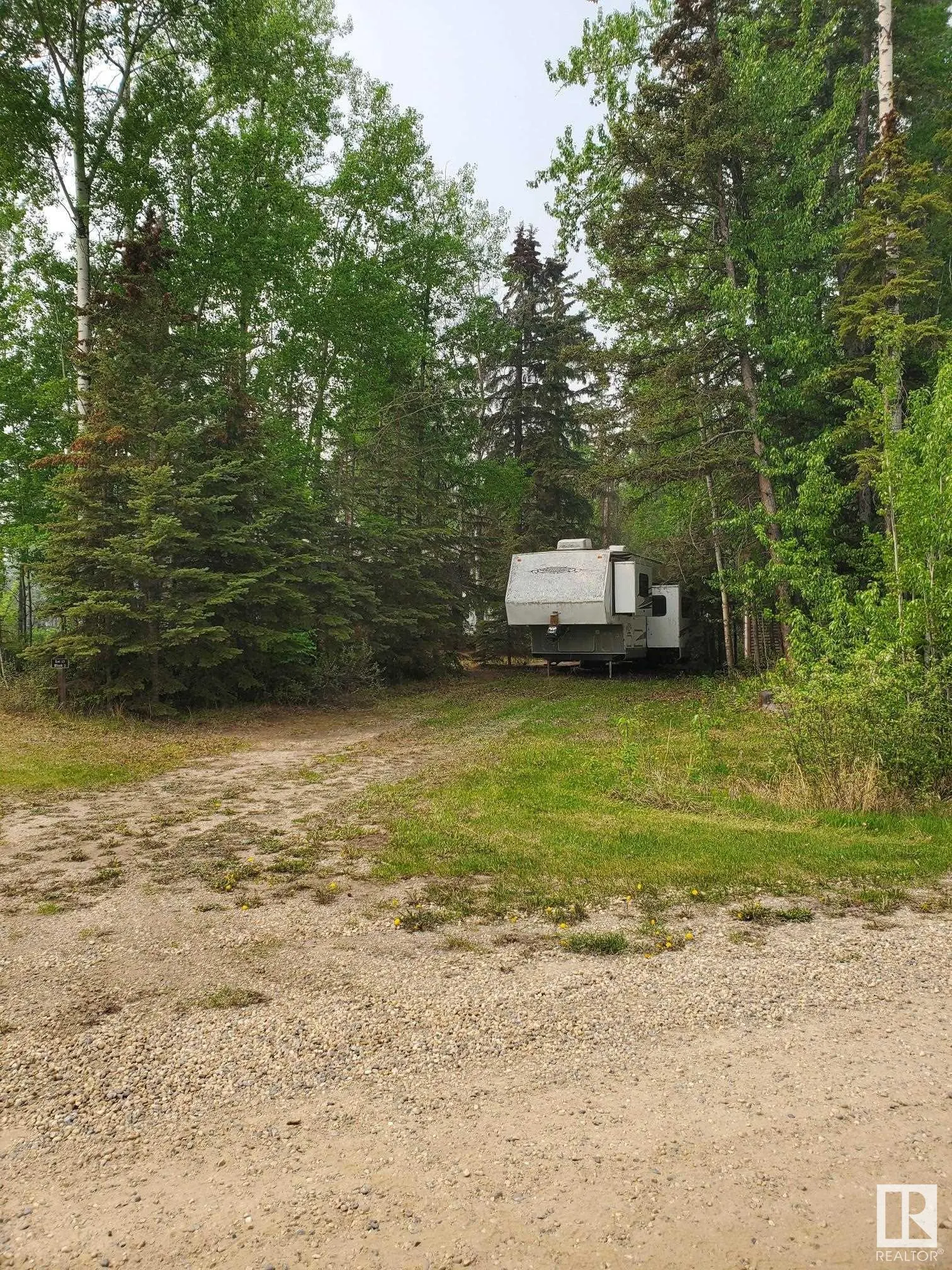 Plan 0520664 Block 2 Lot 15