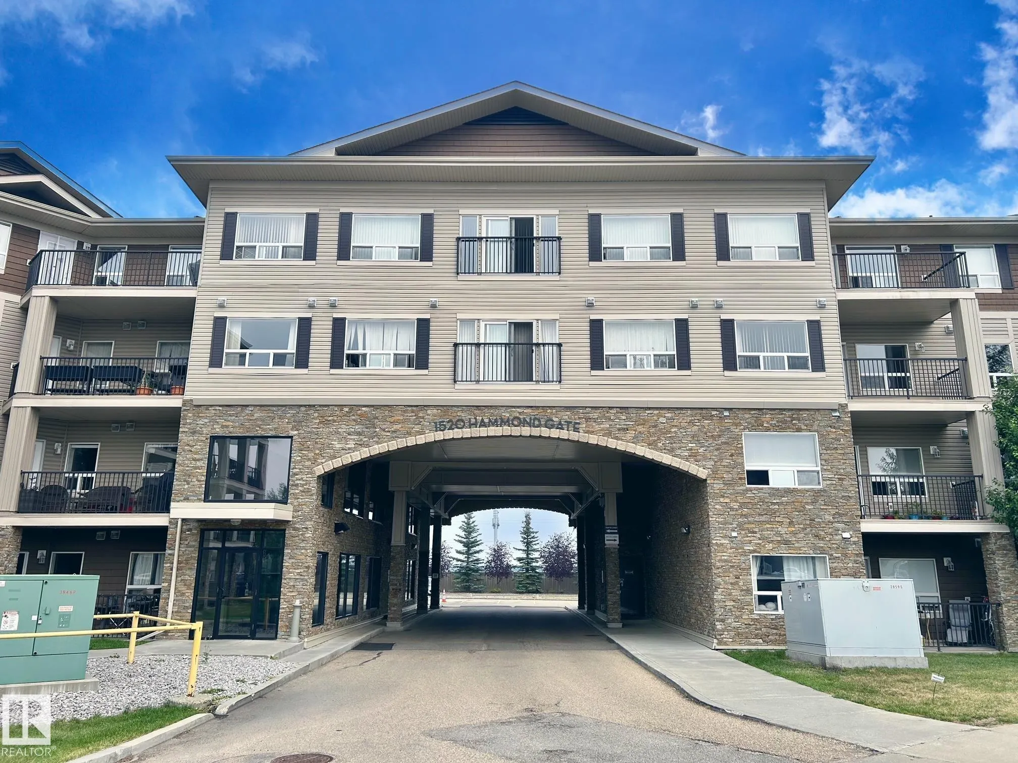 1520 HAMMOND GATE Gate