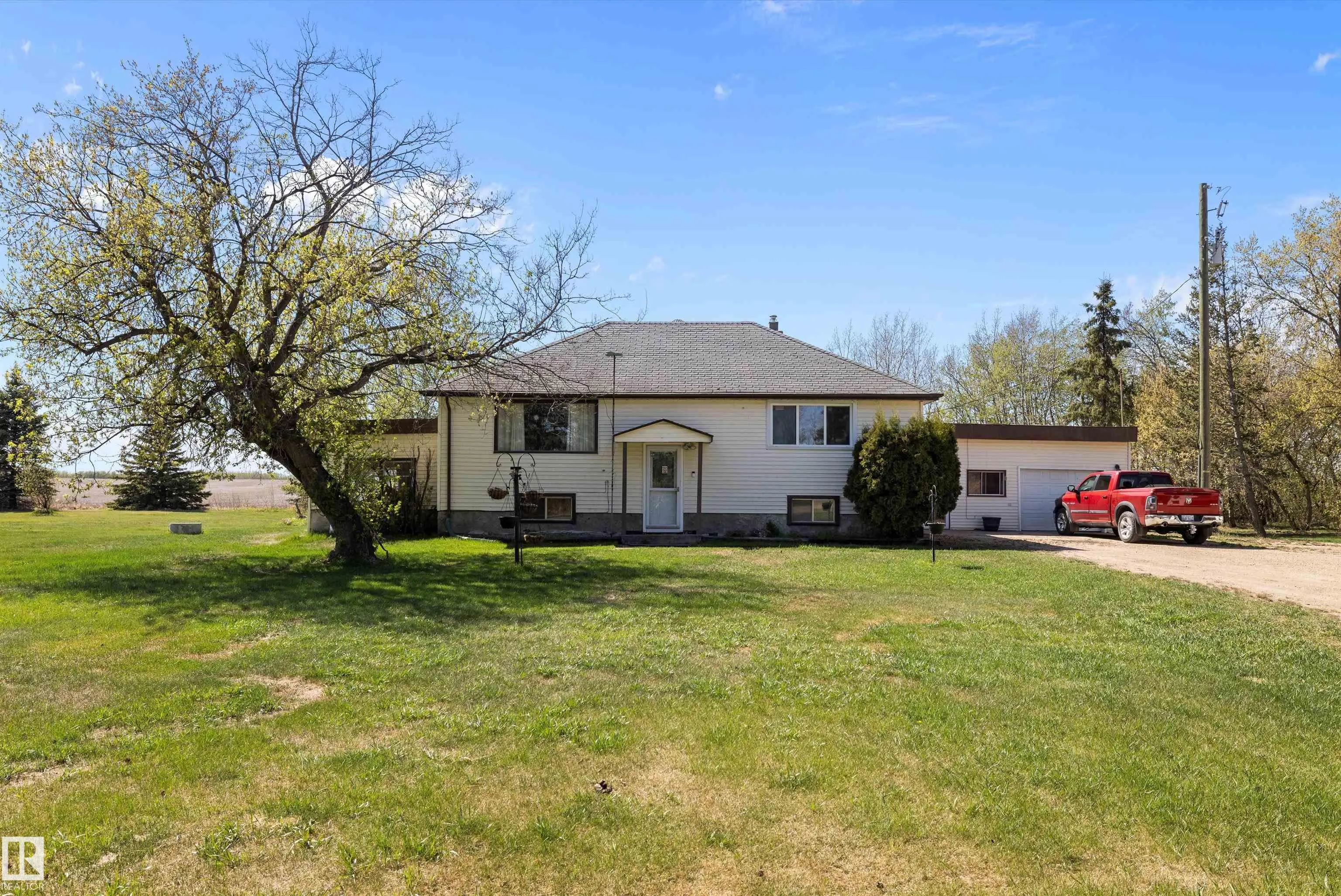 55532 RGE ROAD 250