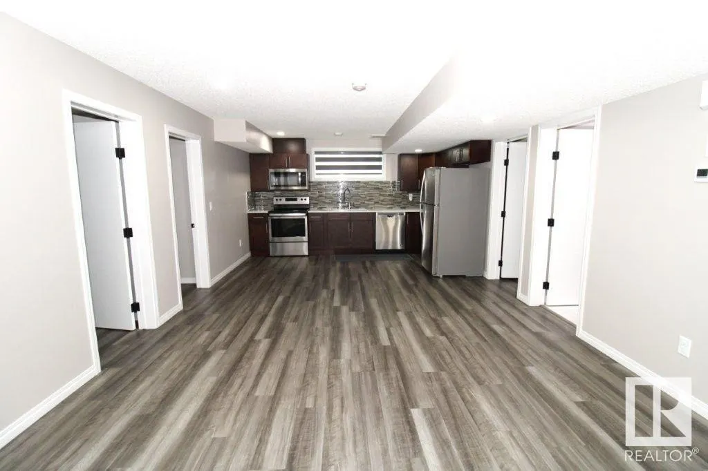 820 177 Street