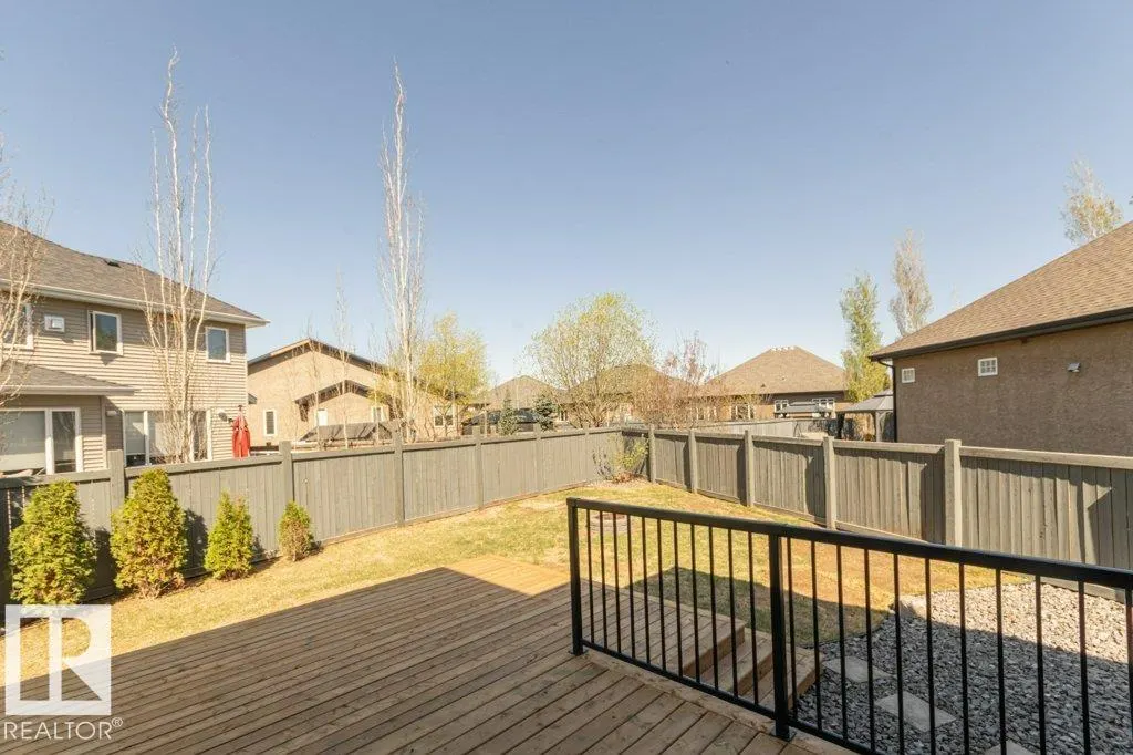 5512 ETOILE Court