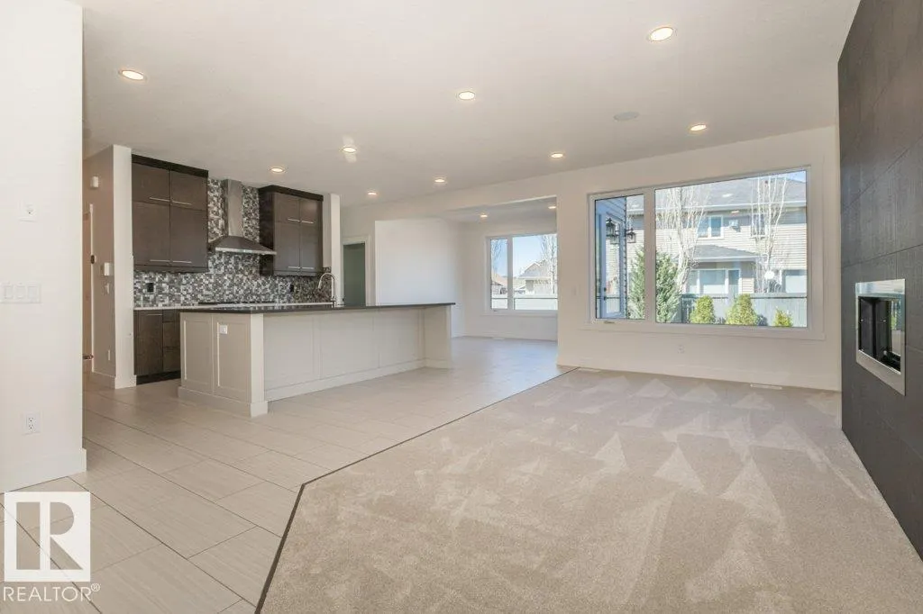 5512 ETOILE Court