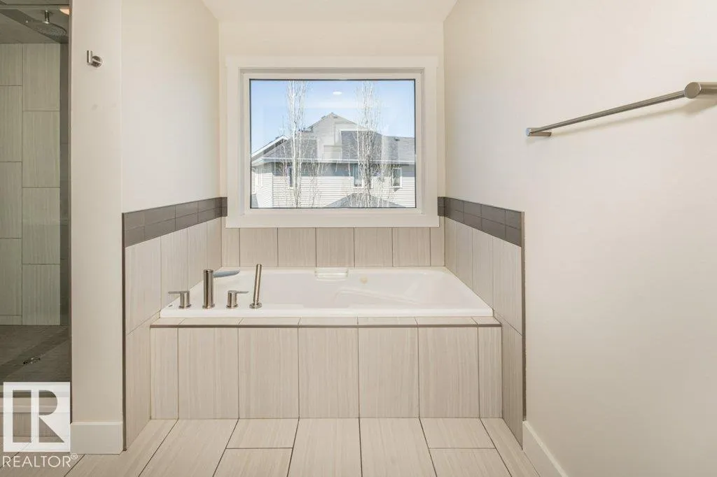 5512 ETOILE Court
