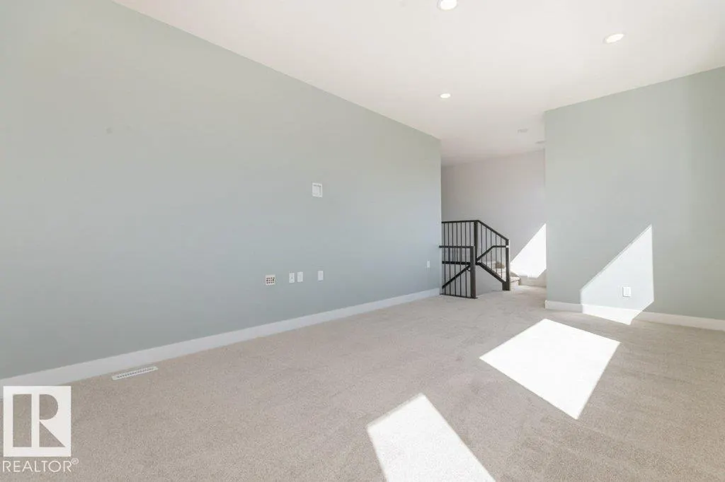 5512 ETOILE Court
