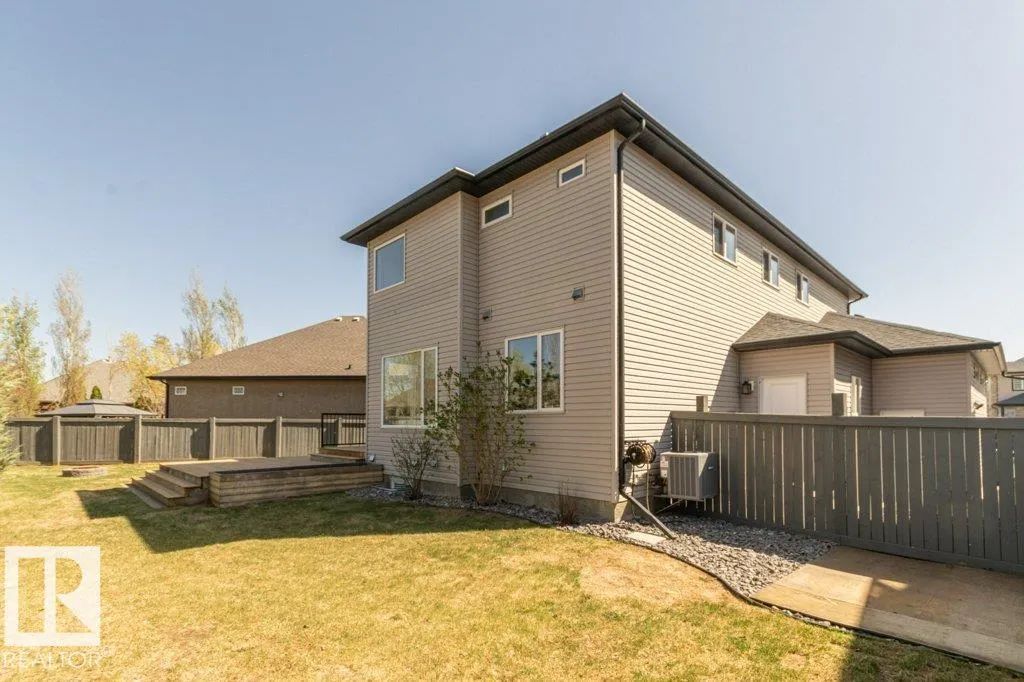 5512 ETOILE Court