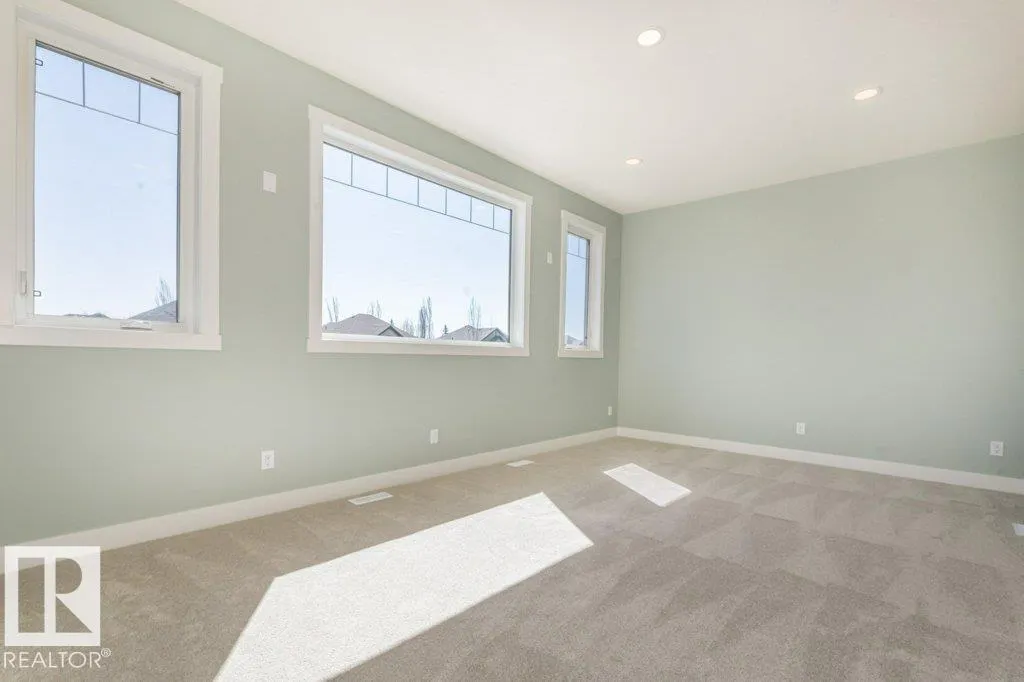 5512 ETOILE Court