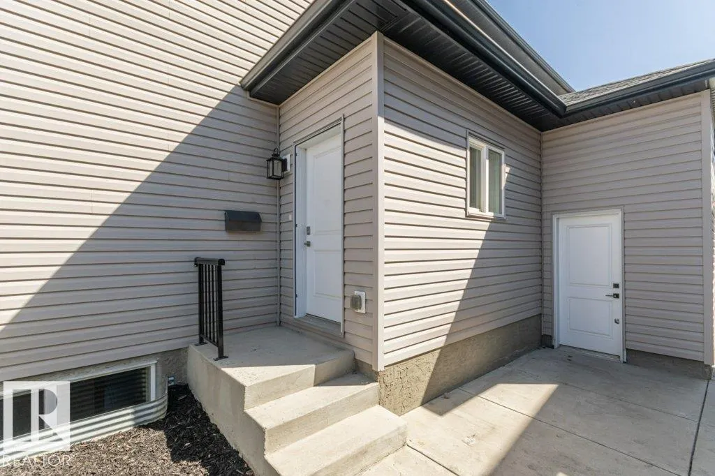 5512 ETOILE Court