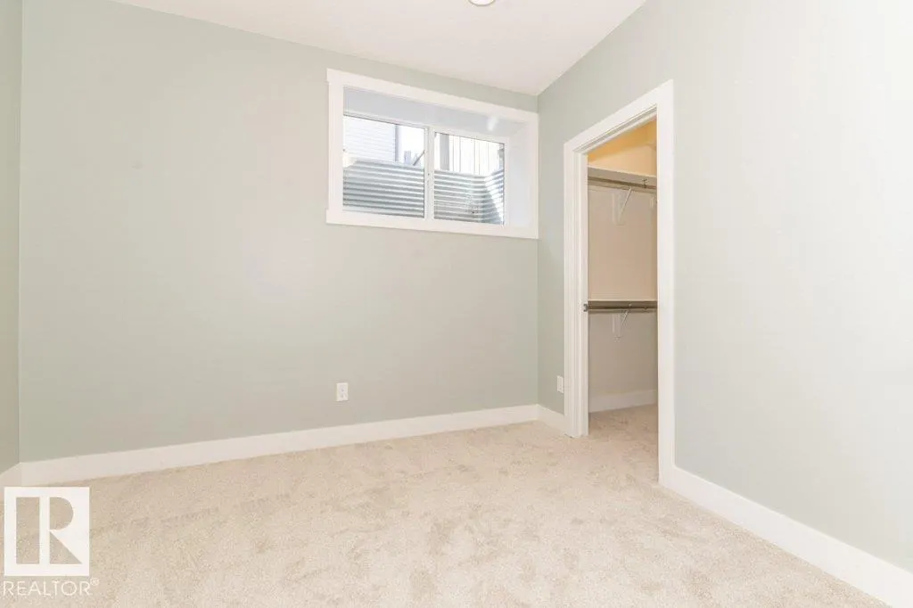 5512 ETOILE Court