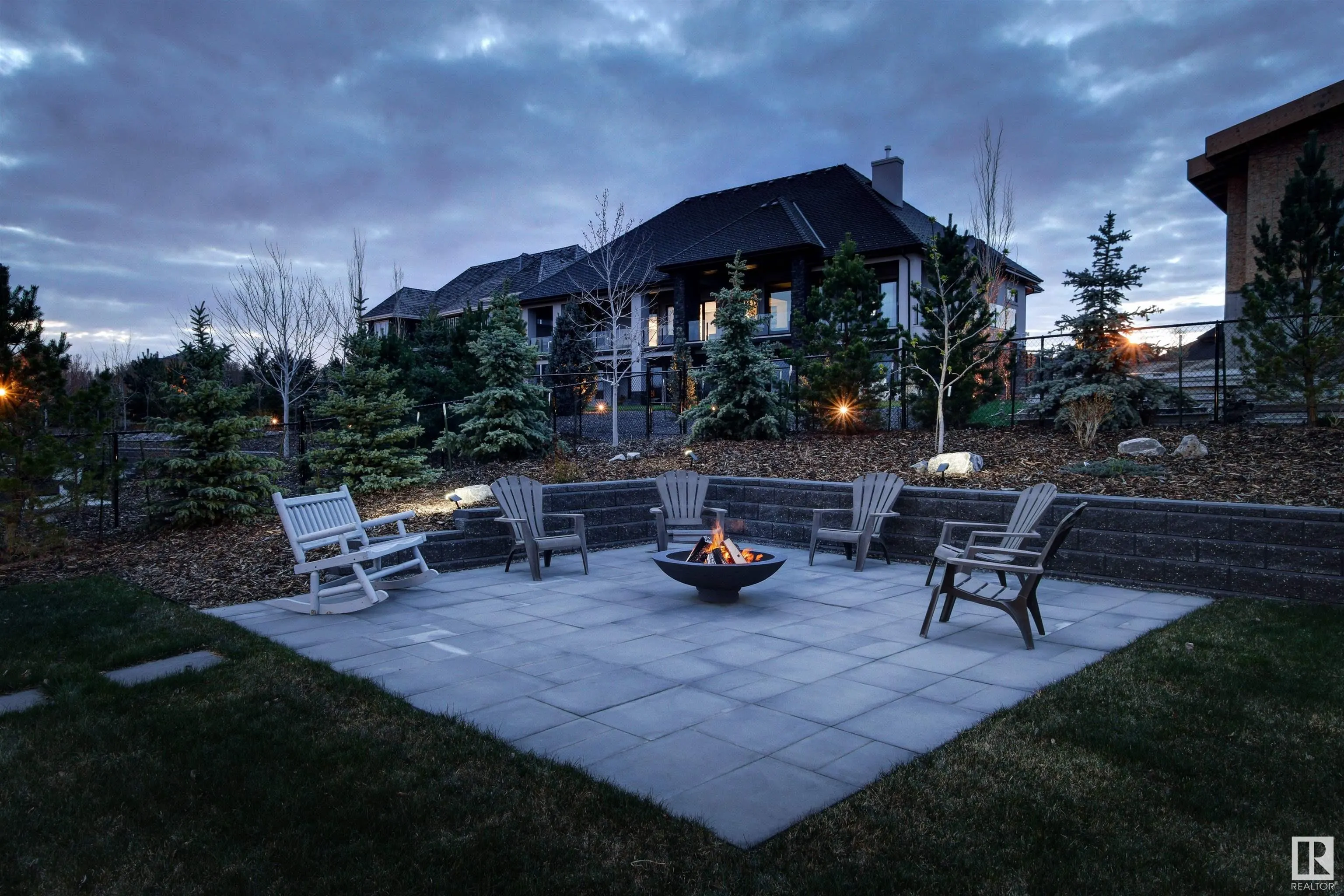 70 Pinnacle Summit