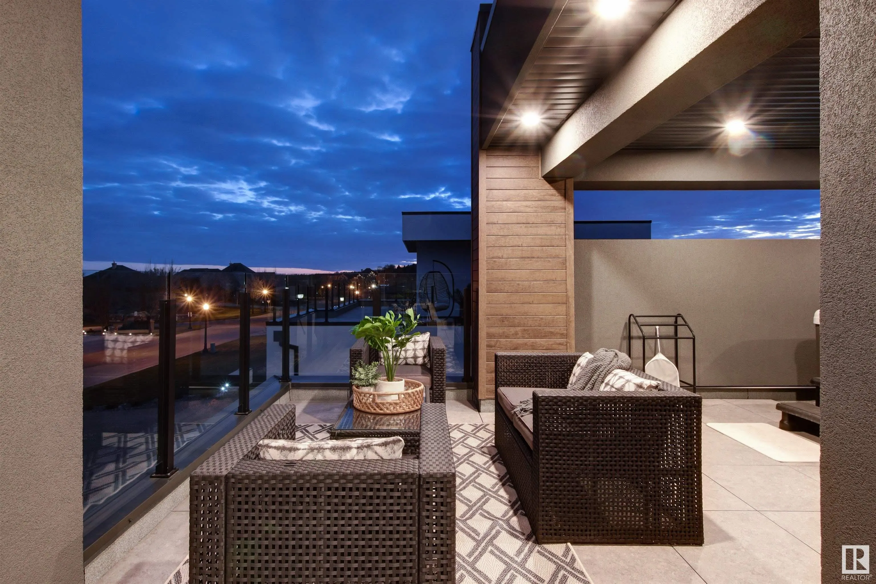 70 Pinnacle Summit