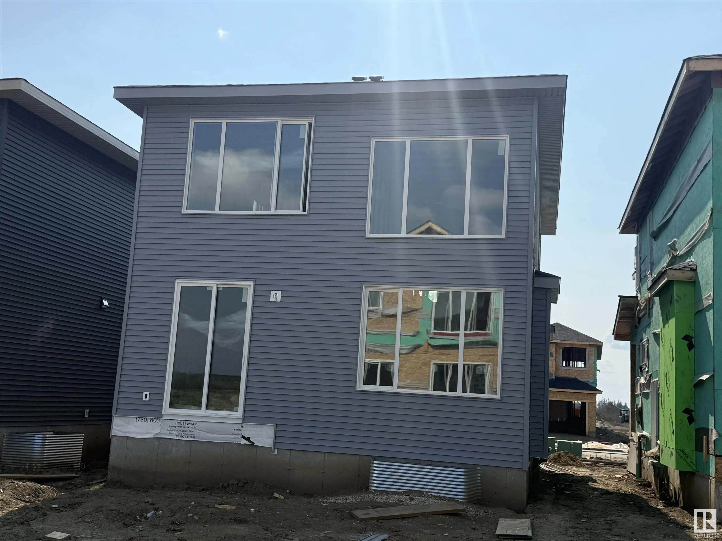 19 ROSA Crescent