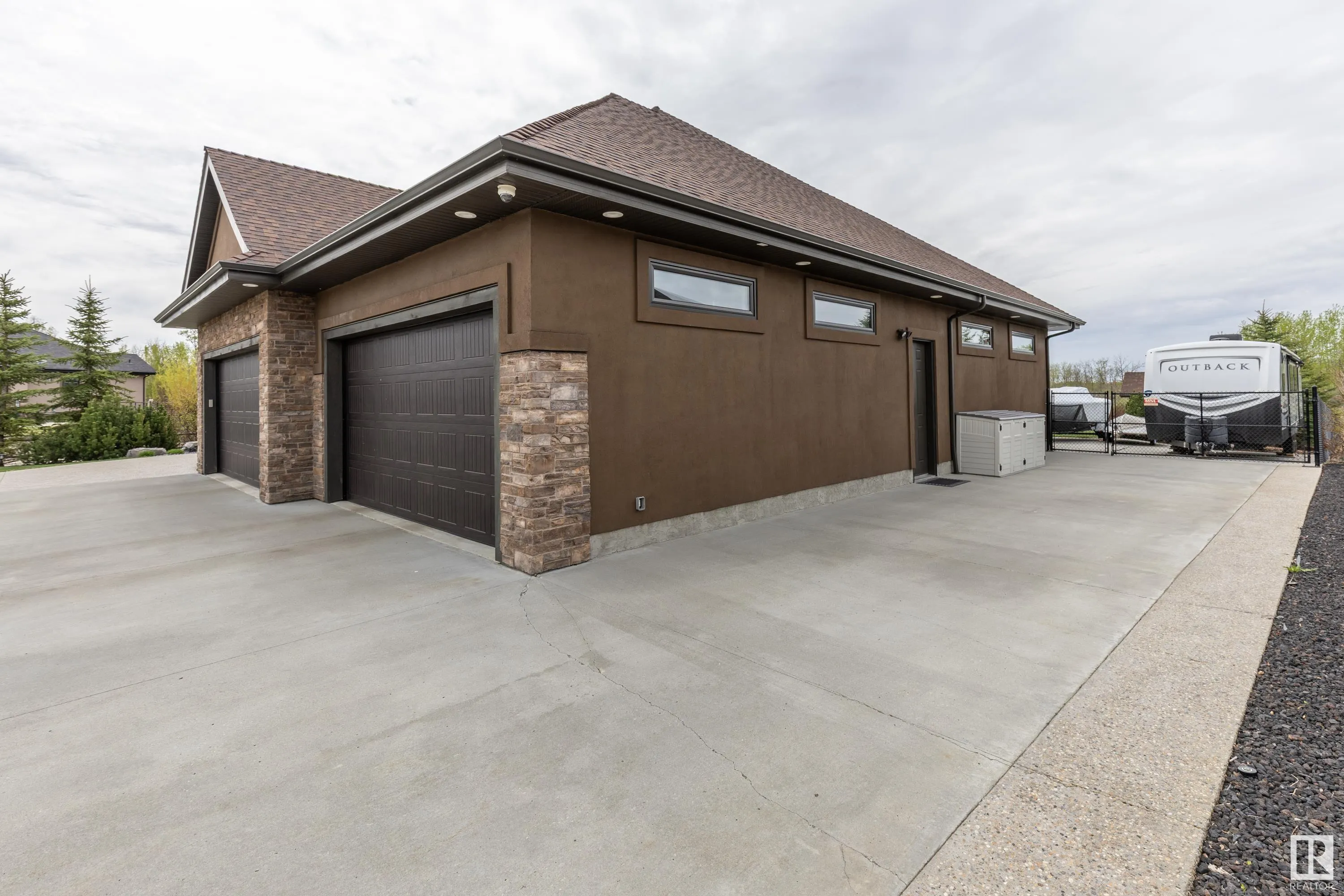 272 52367 RGE ROAD 223