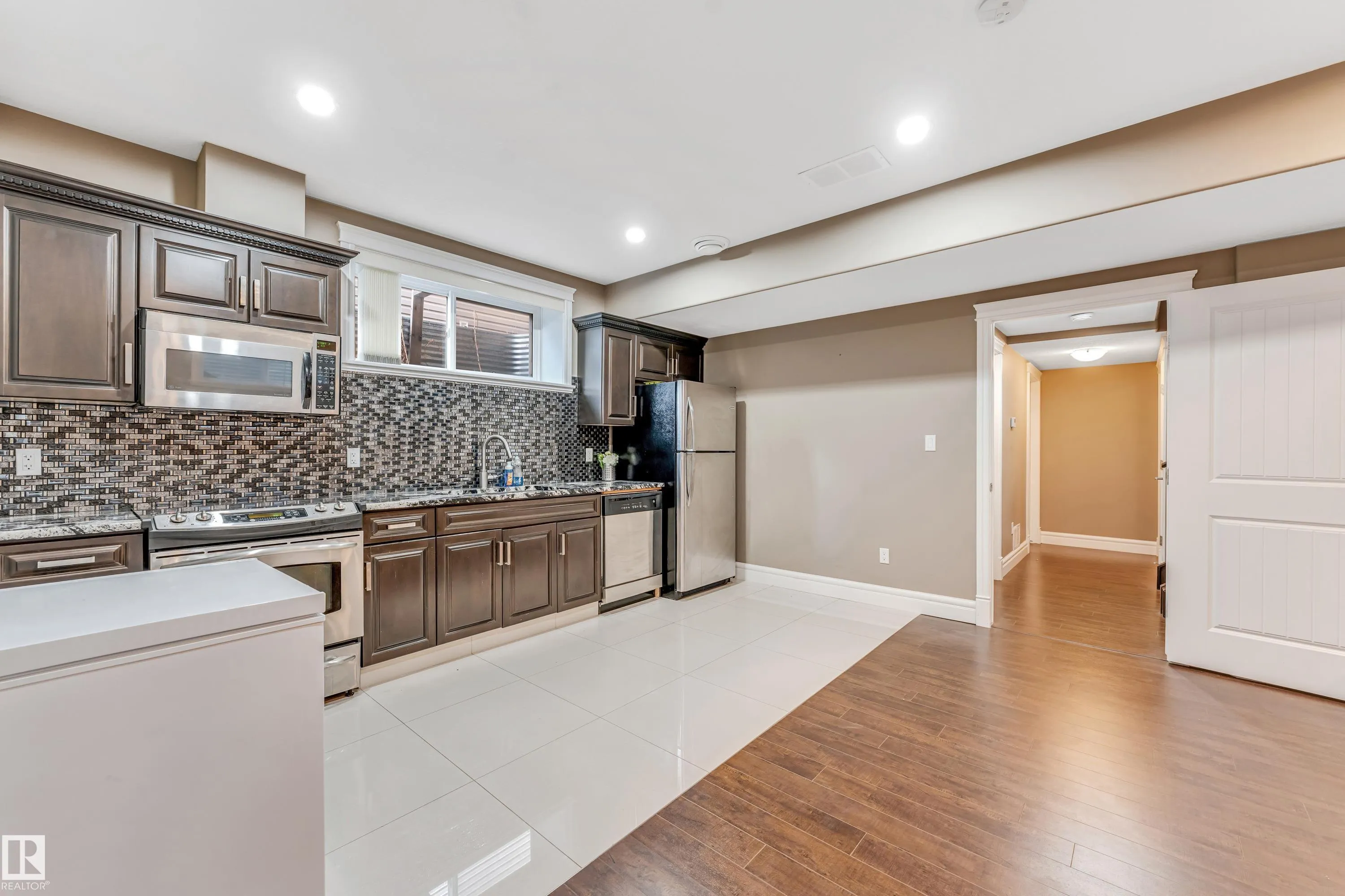 16756 60 Street