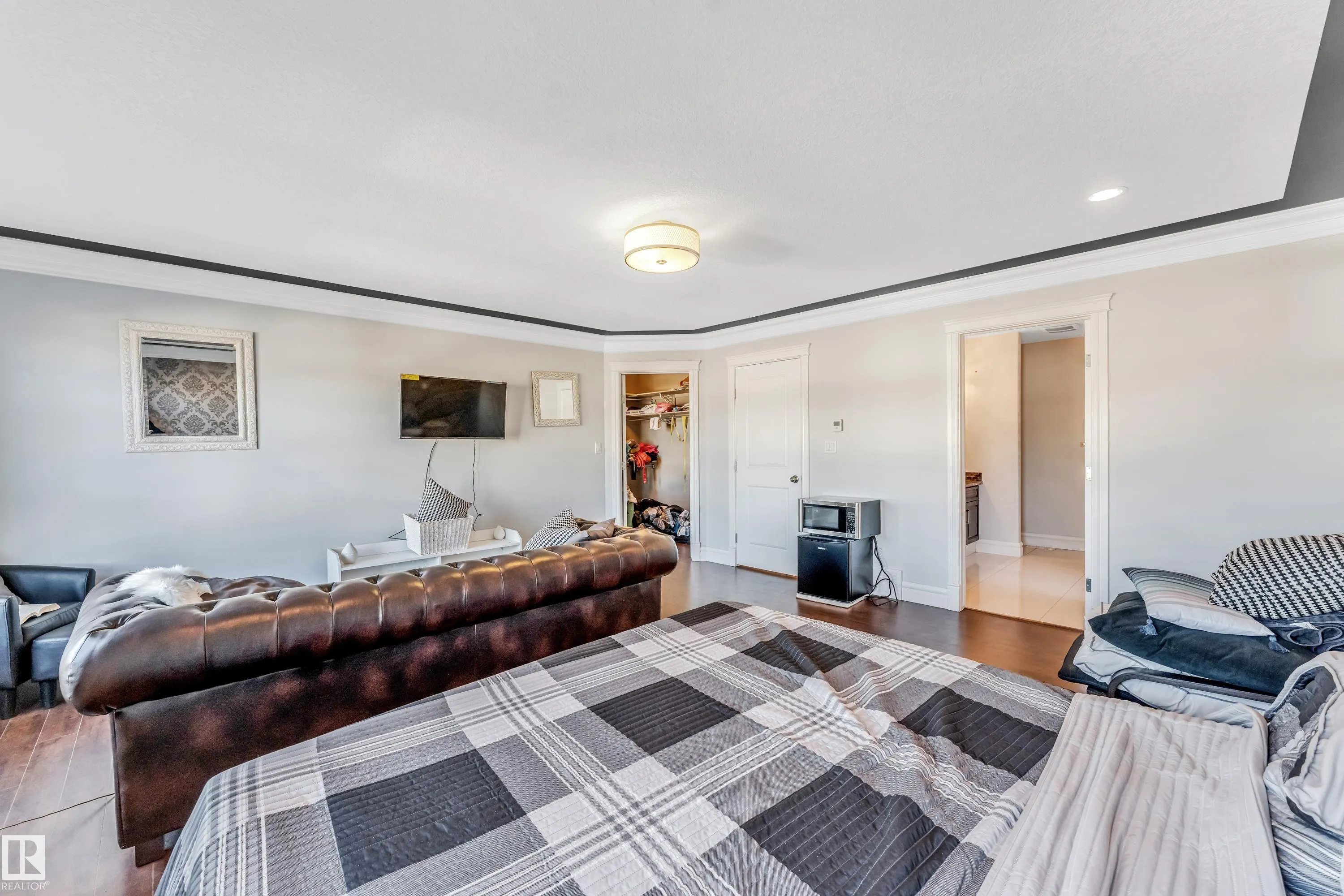 16756 60 Street