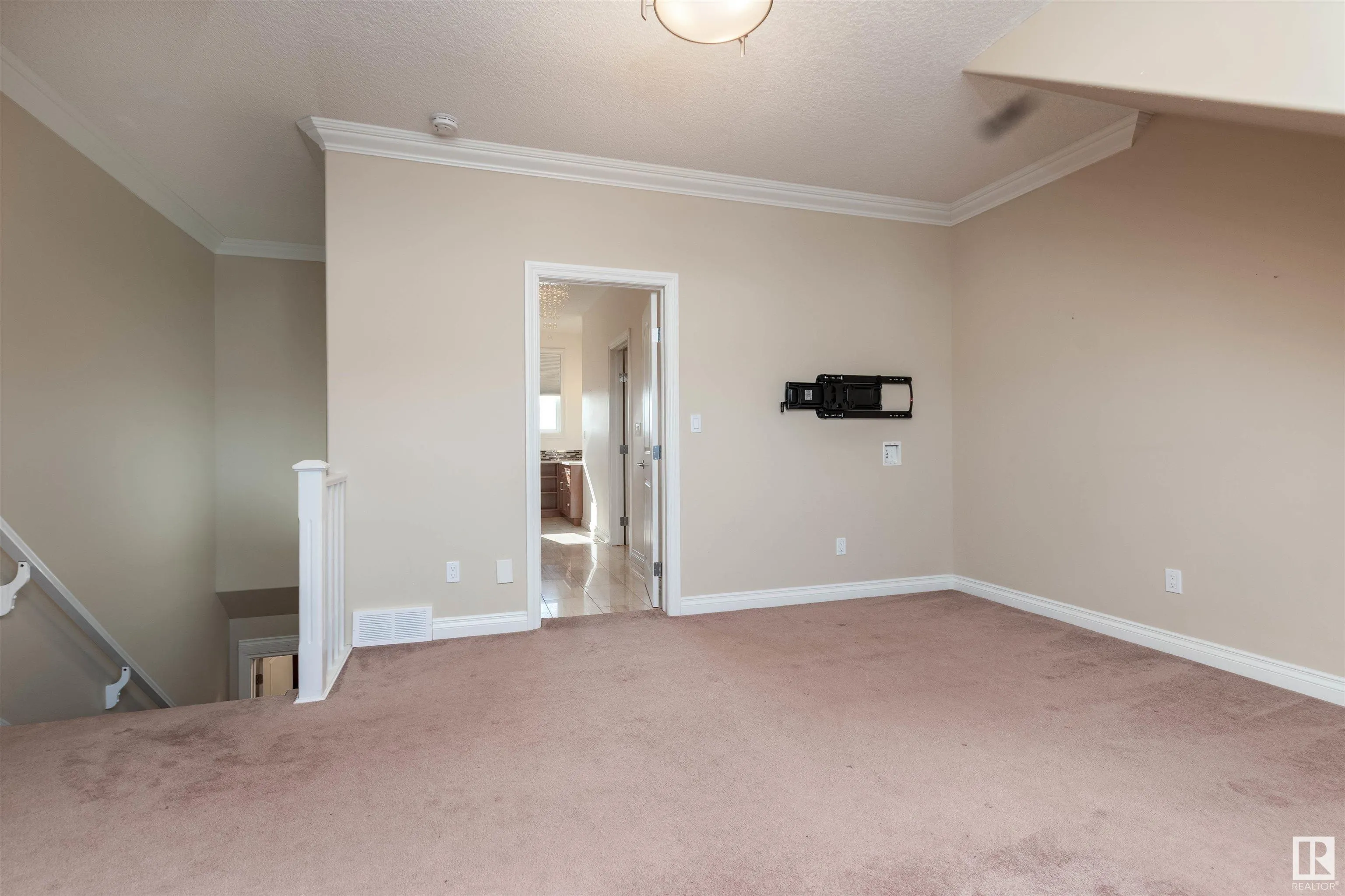 4951 TERWILLEGAR Common