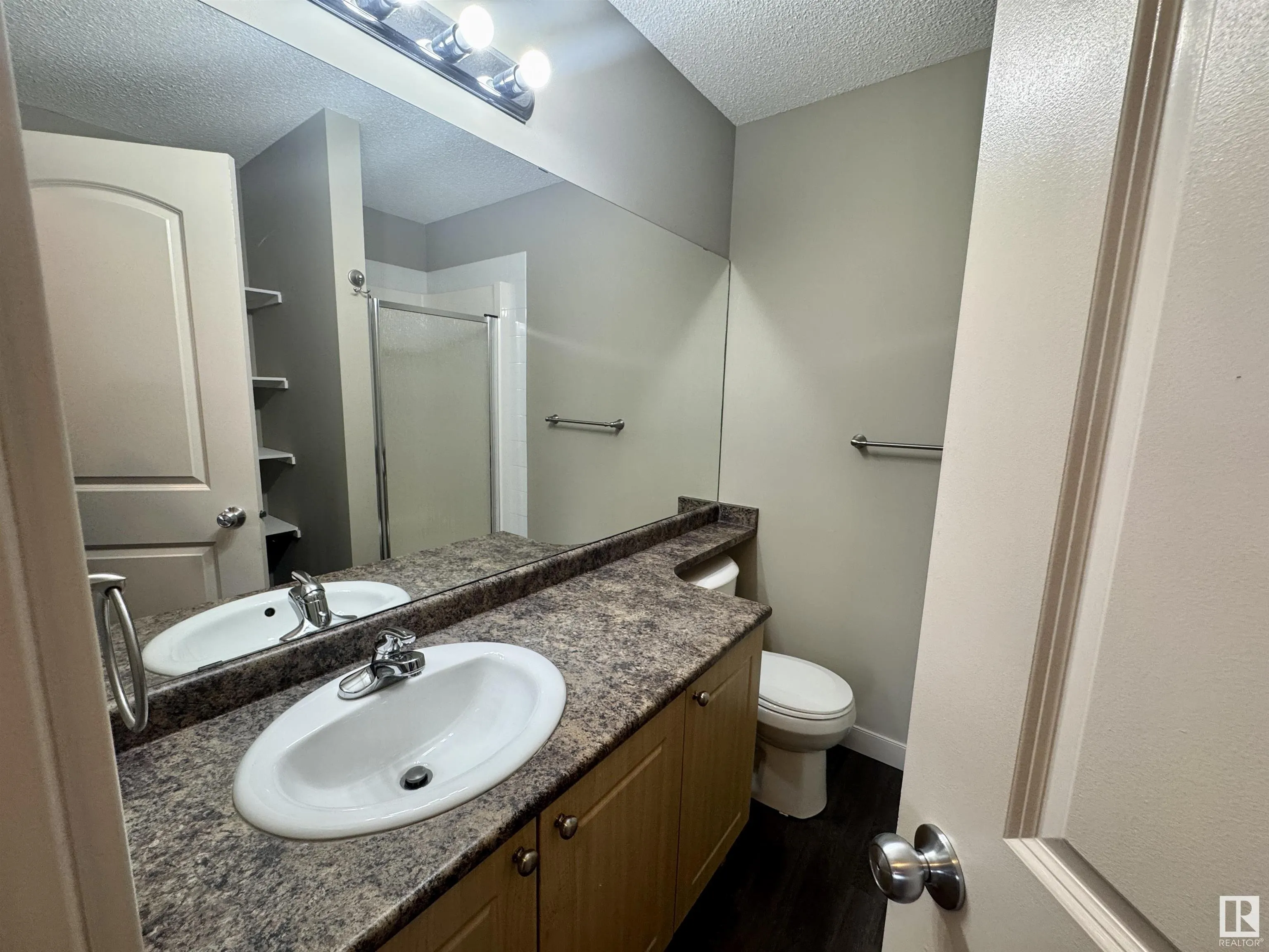 70 WOODSMERE Close