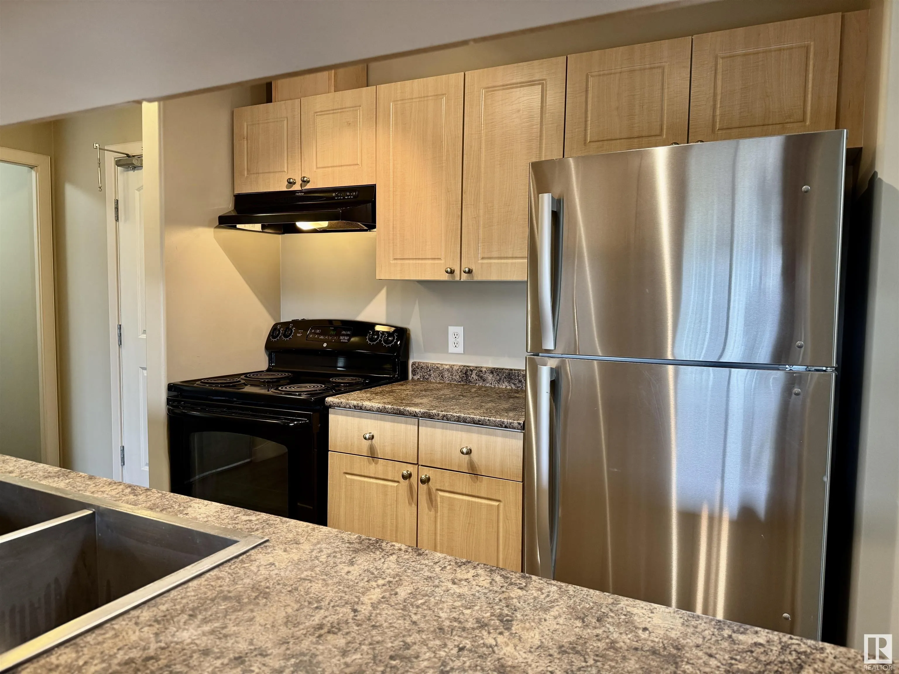 70 WOODSMERE Close