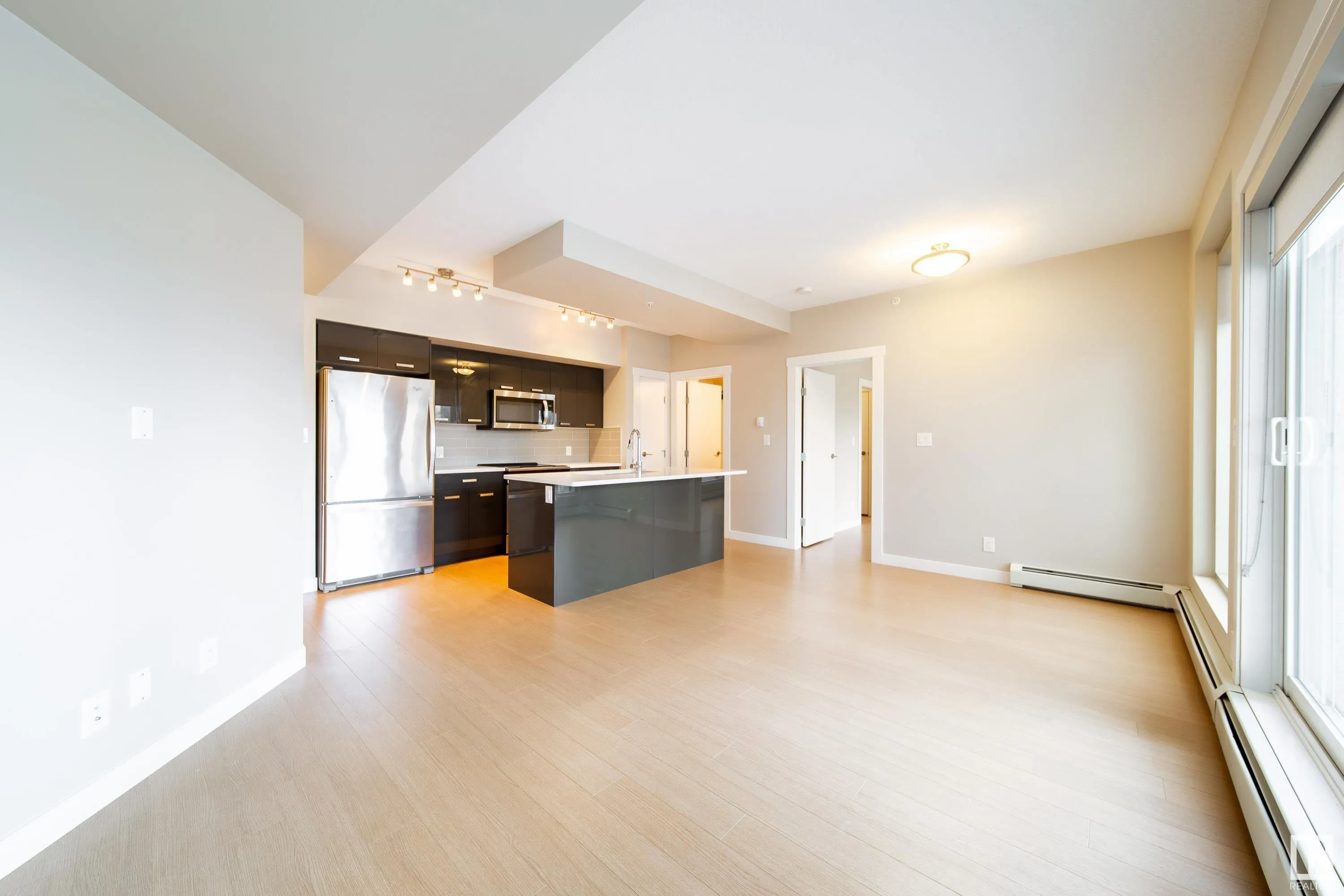 10410 102 Avenue