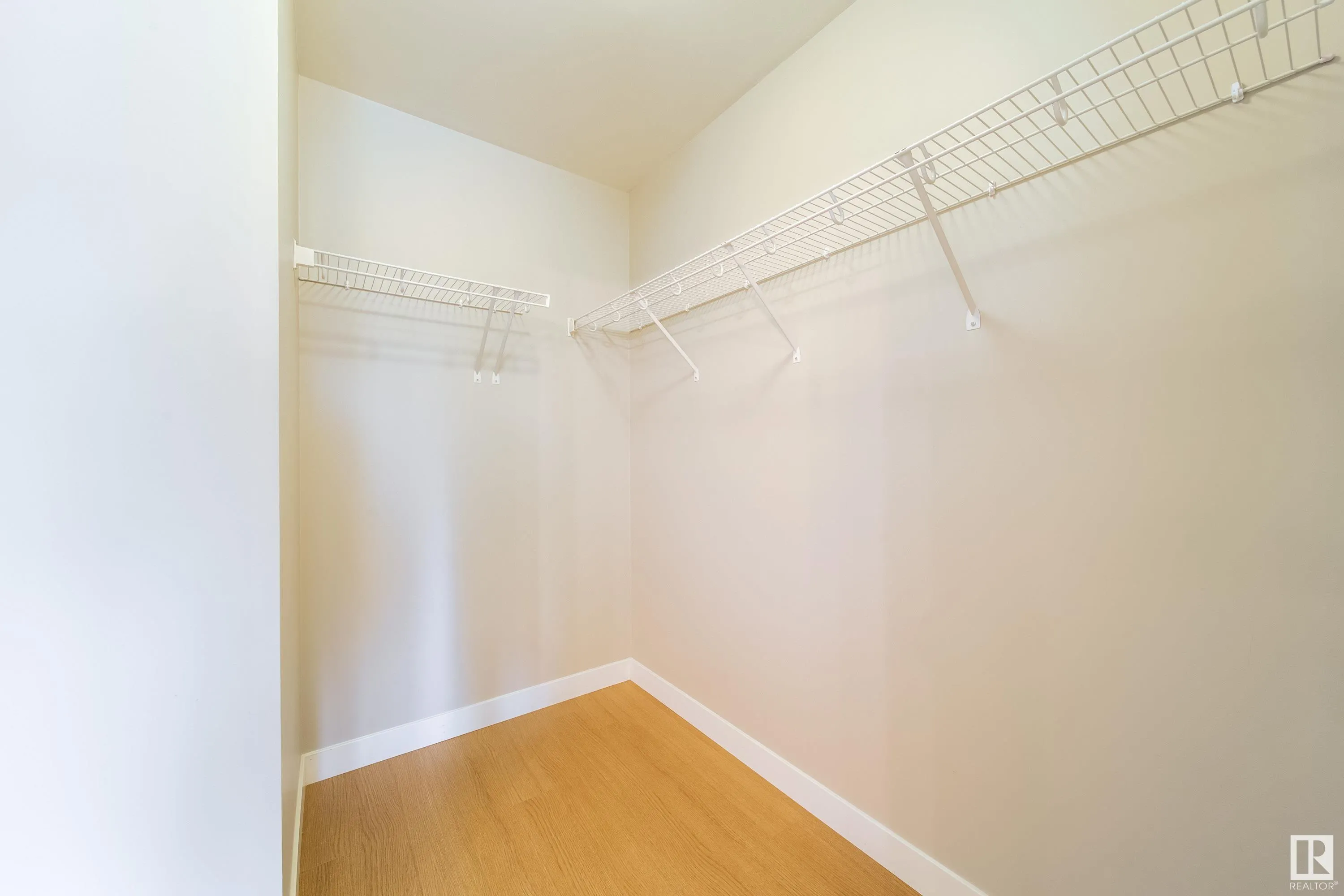 10410 102 Avenue