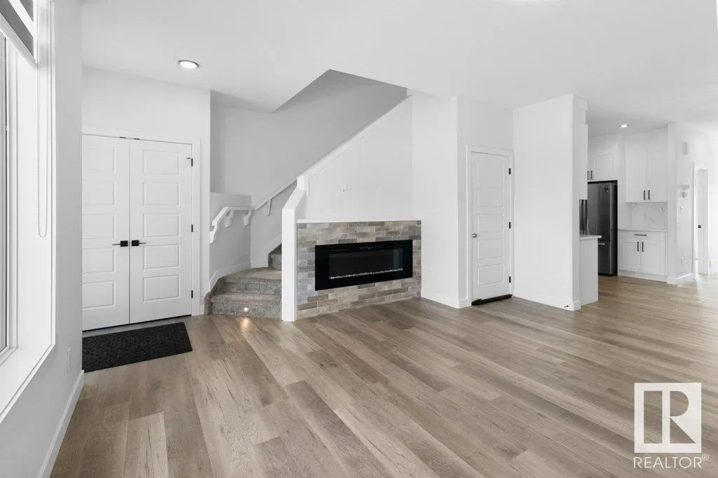 184 CALEDONIA Drive