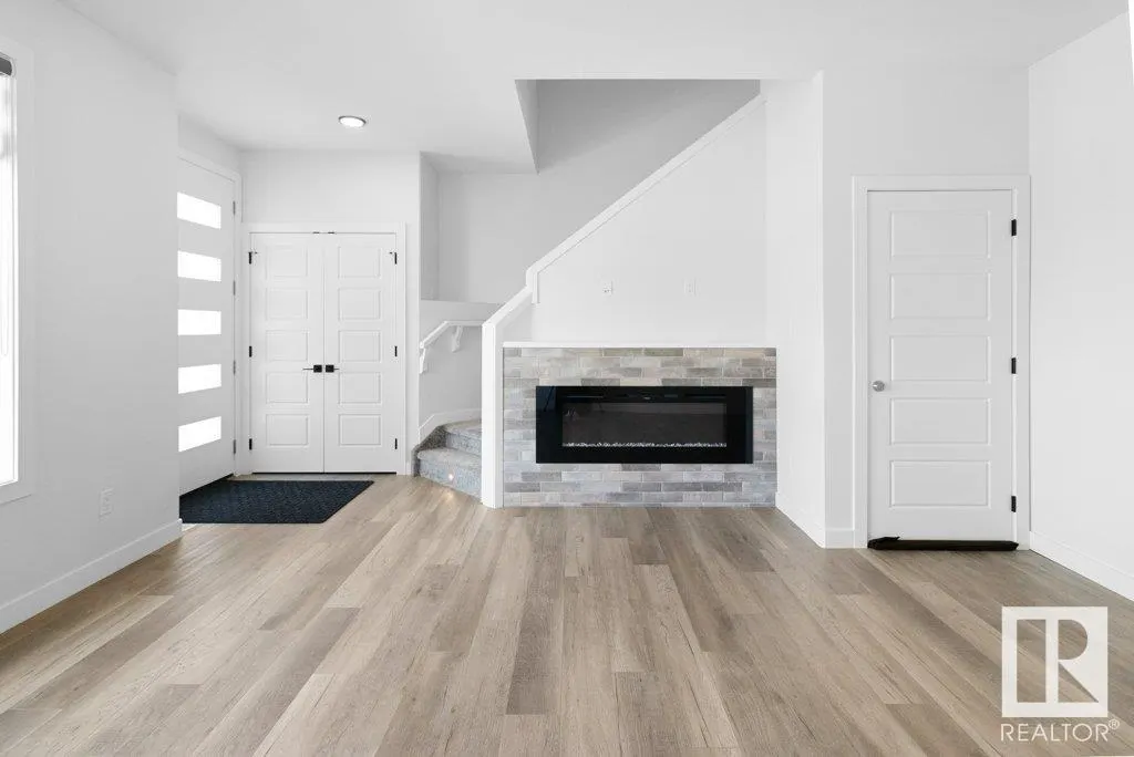 184 CALEDONIA Drive