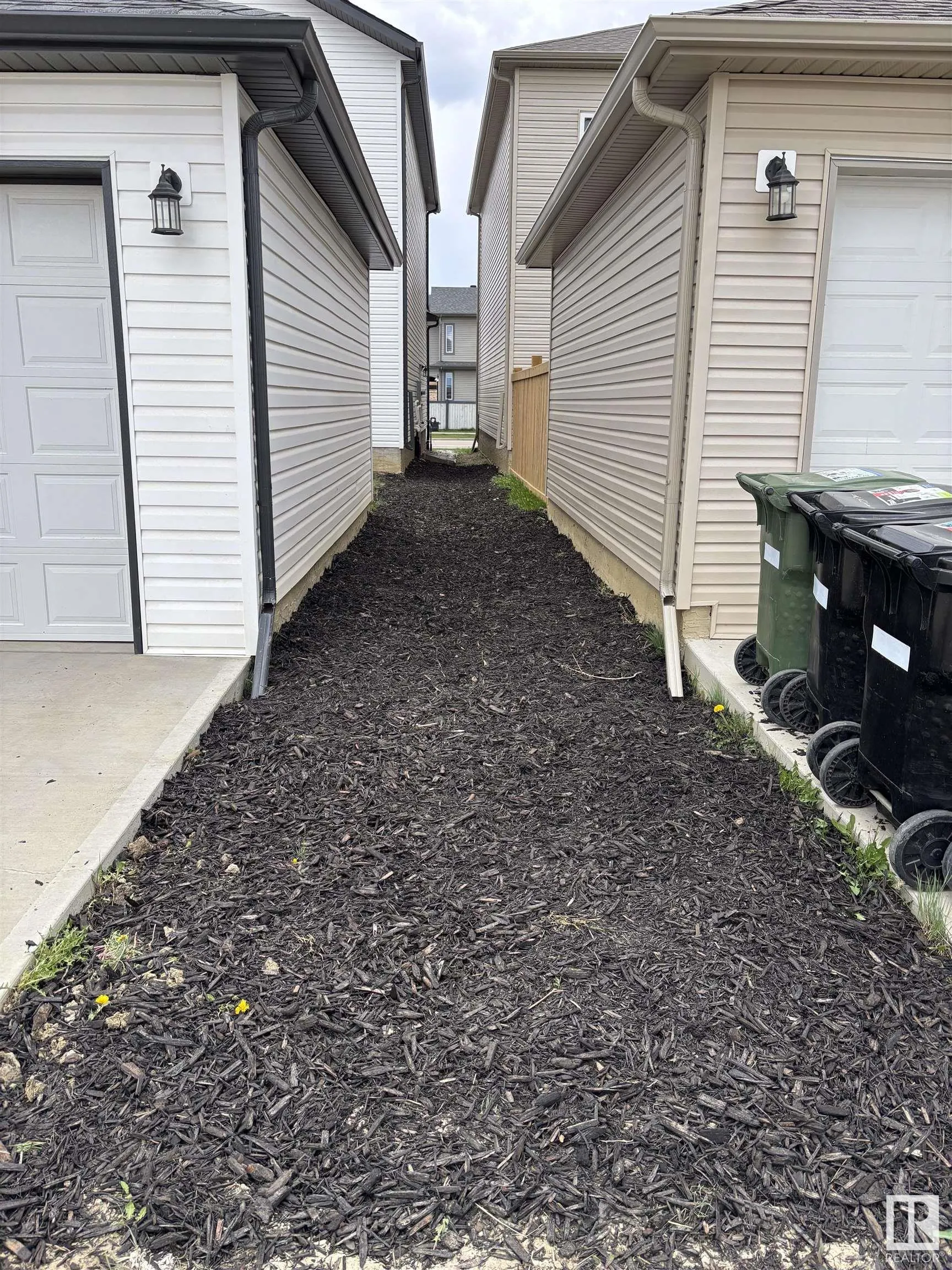 184 CALEDONIA Drive