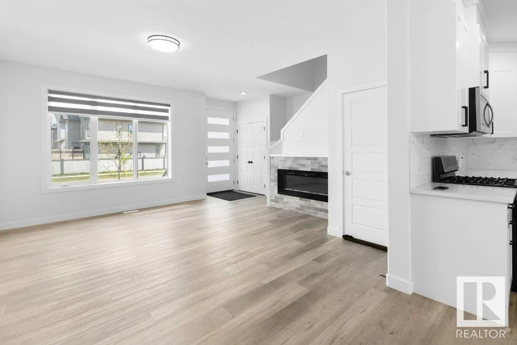 184 CALEDONIA Drive