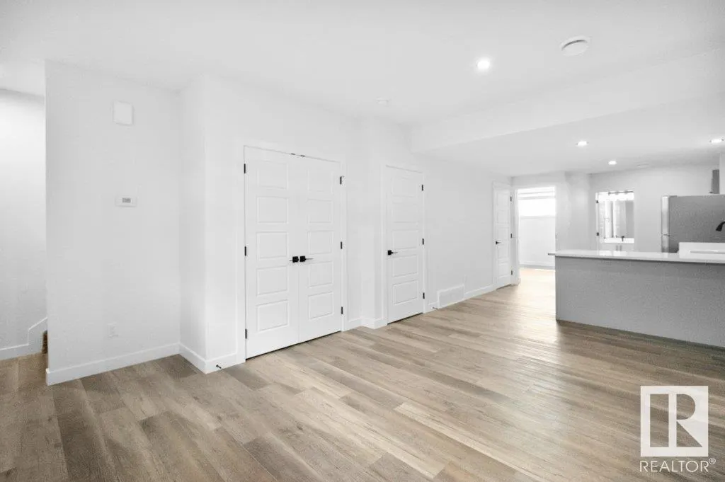 184 CALEDONIA Drive