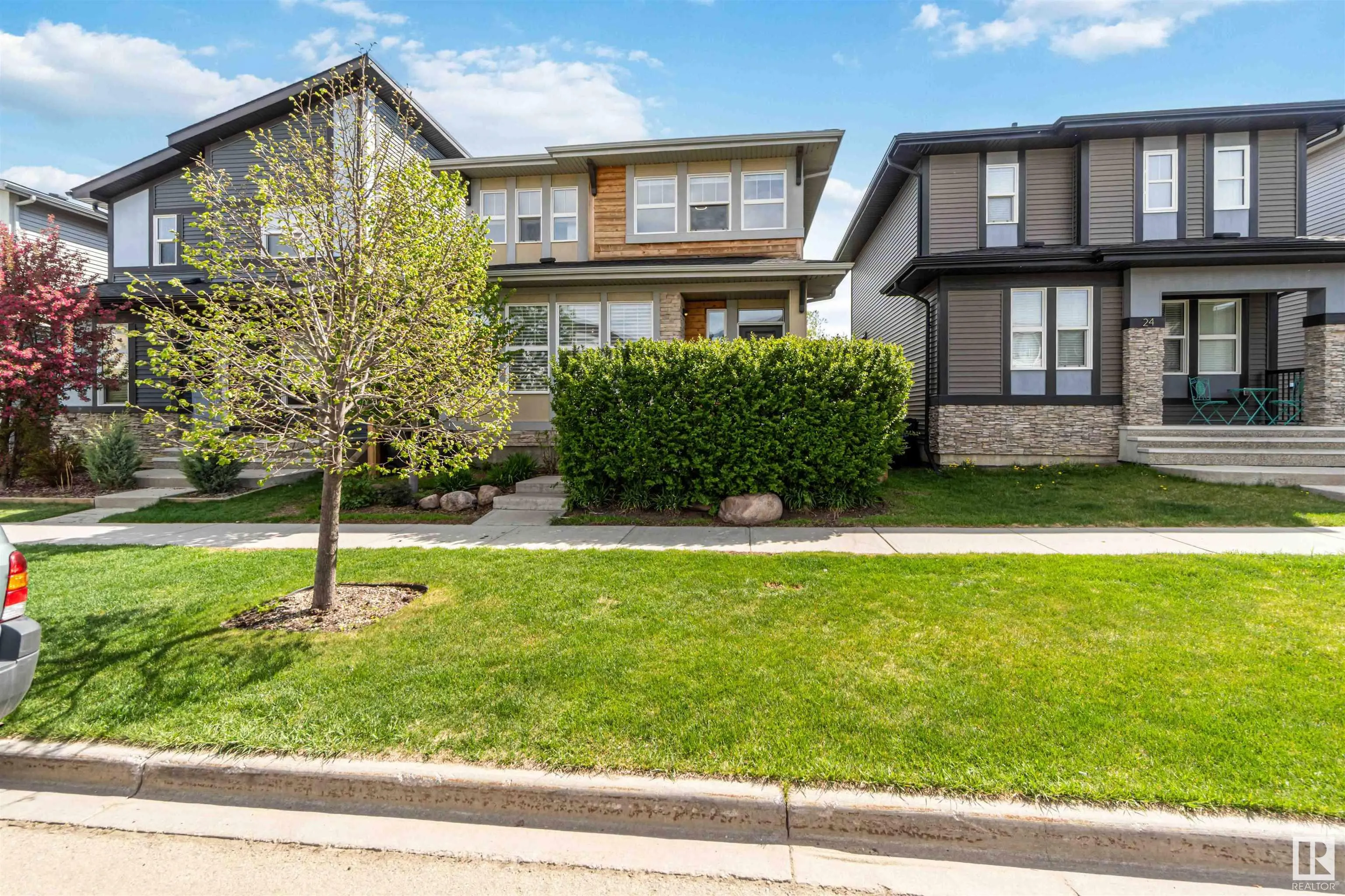 26 KENTON Way