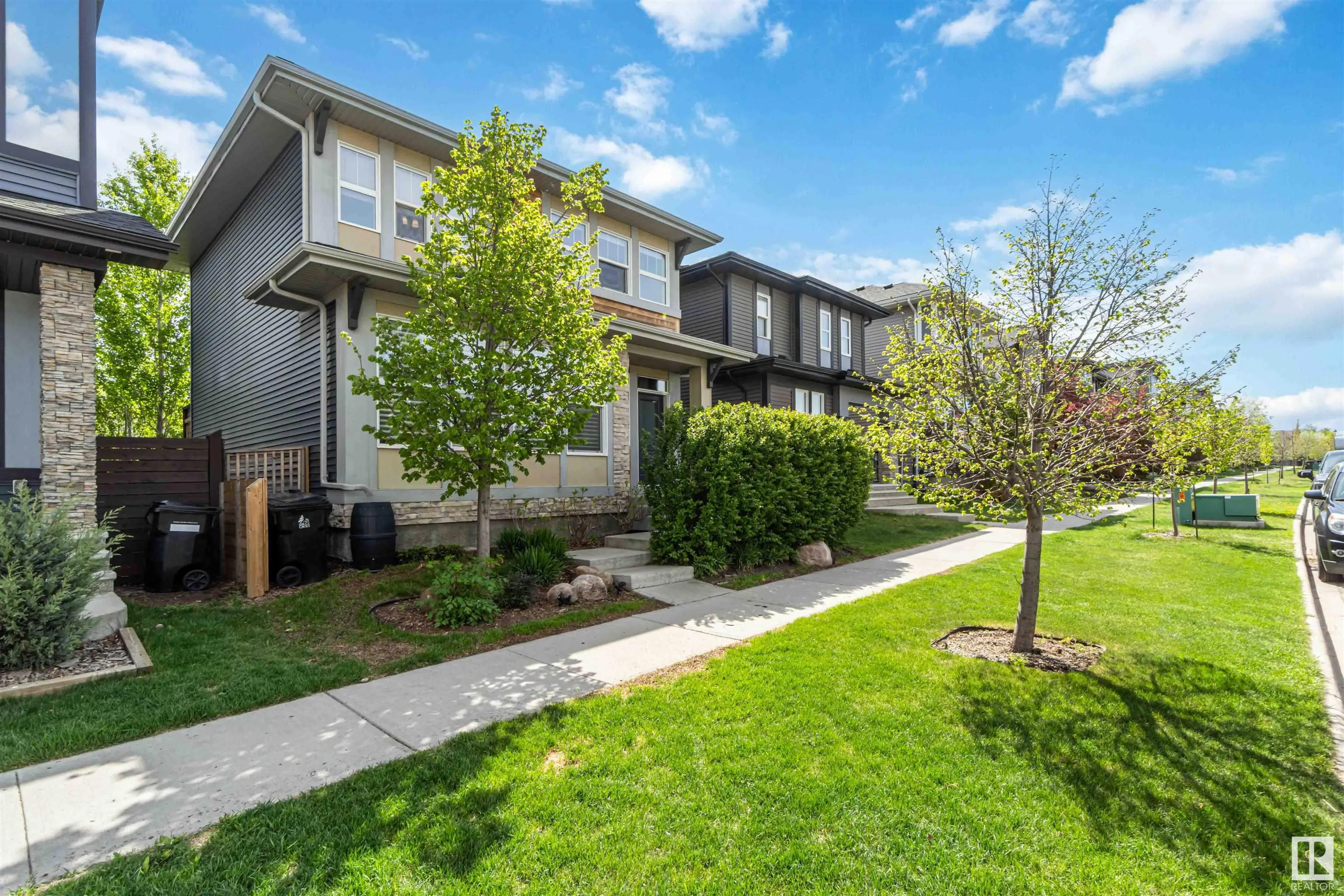 26 KENTON Way