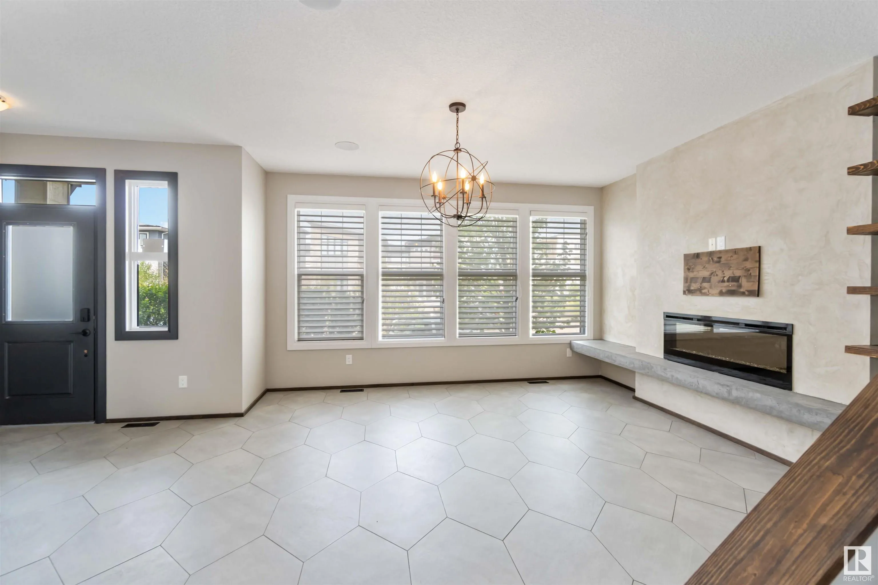 26 KENTON Way