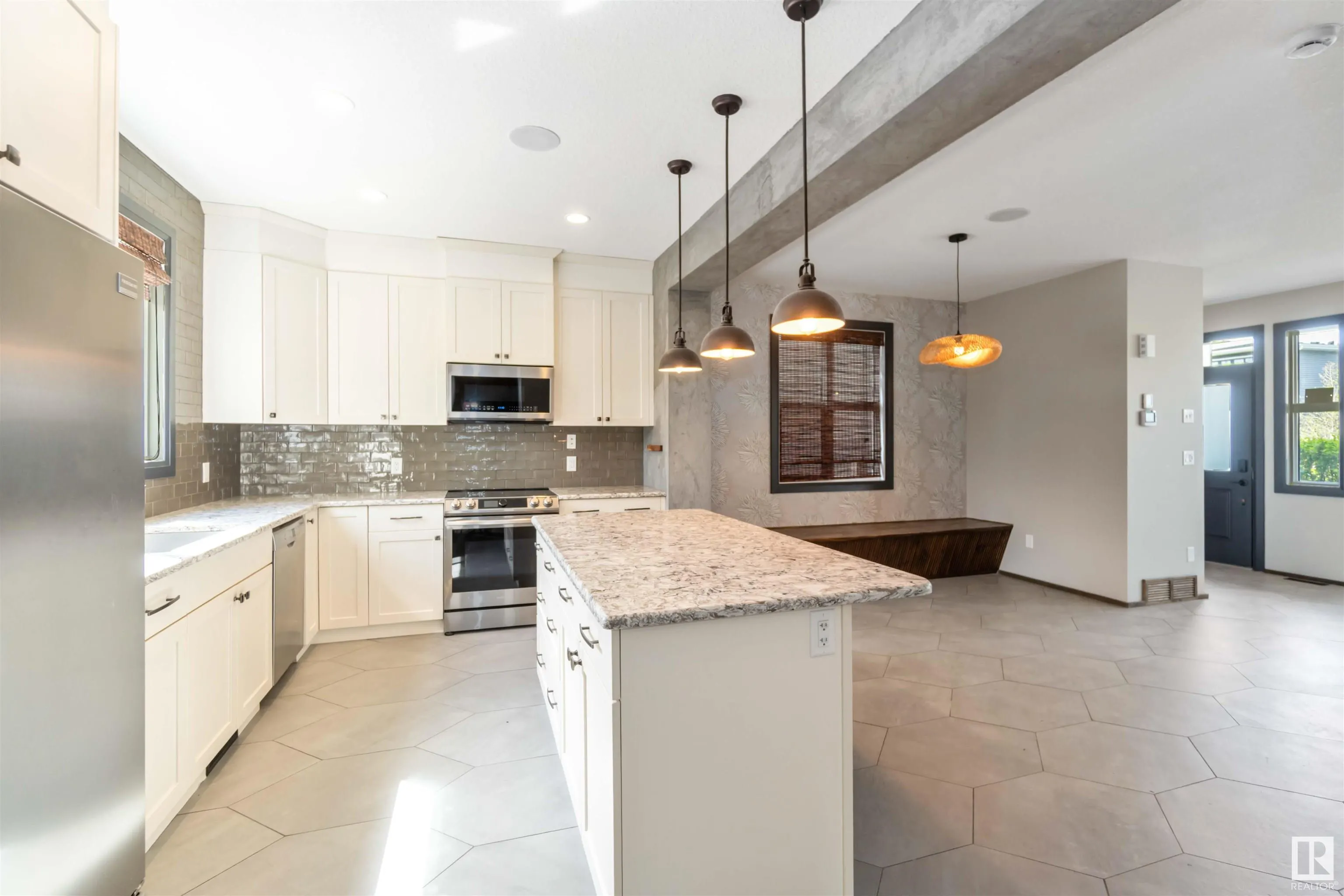 26 KENTON Way