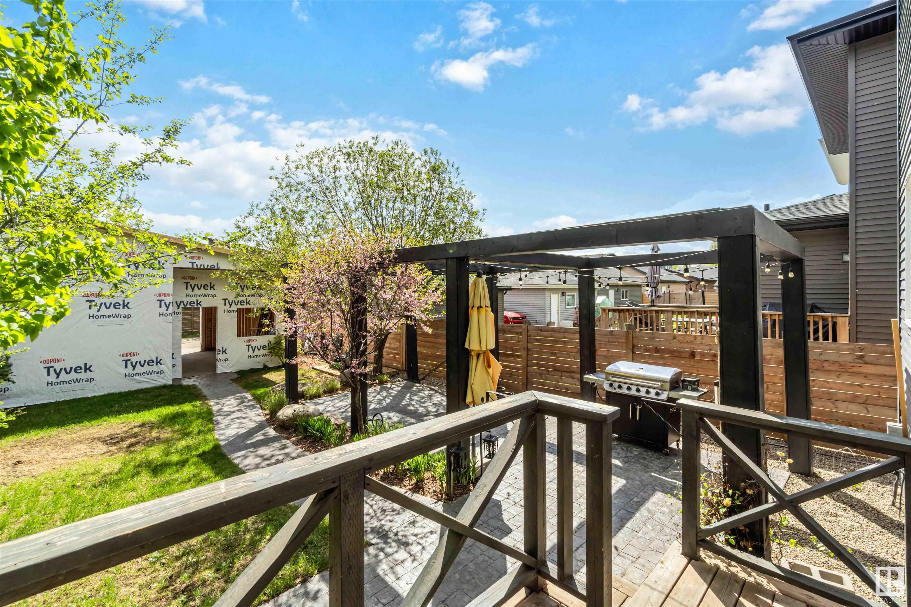 26 KENTON Way