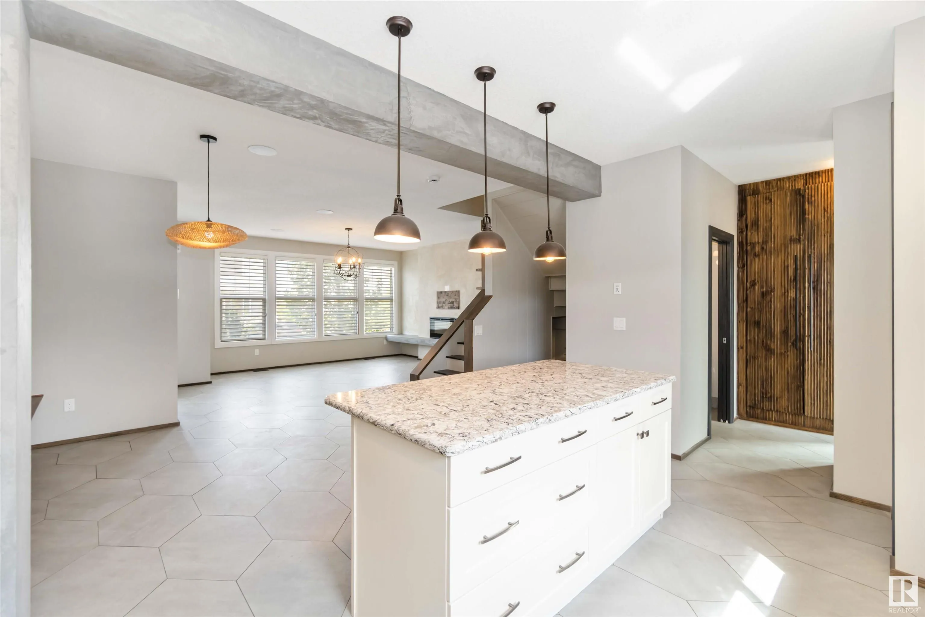 26 KENTON Way