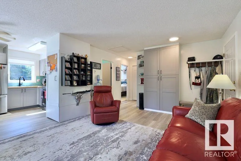 101 Glenhaven Crescent