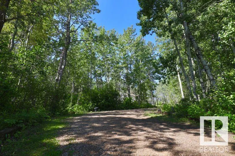 101 Glenhaven Crescent