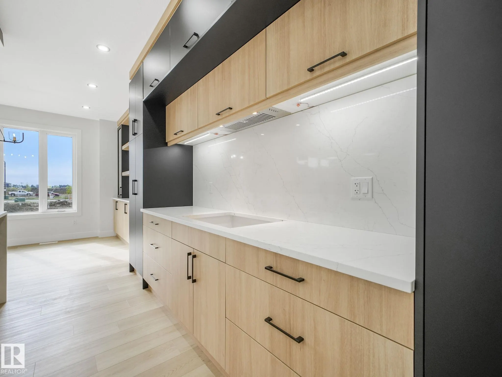 141 Creekside Lane